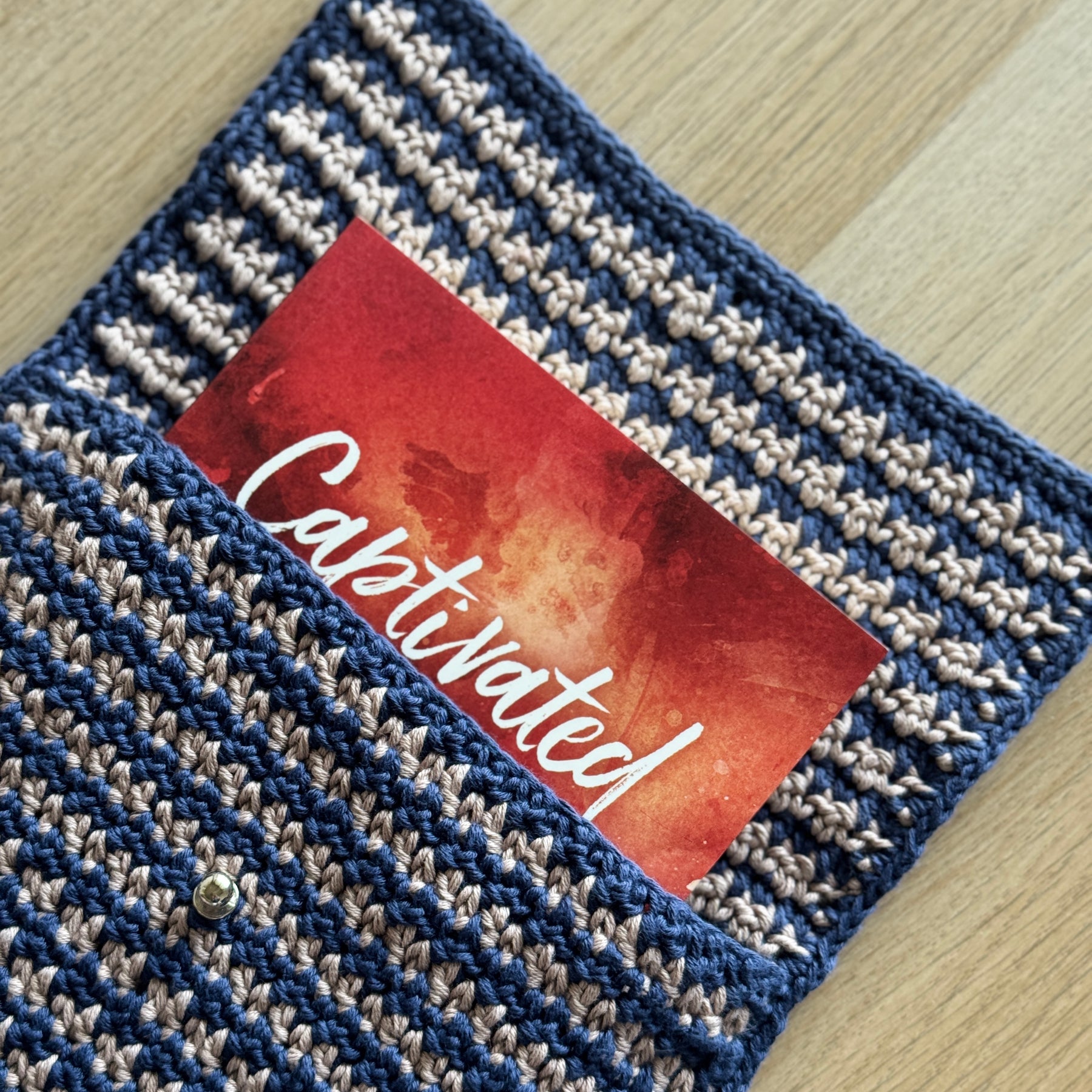 Book Sleeve | Handmade Crochet Book Accessary | Houndstooth Navy x Brown Ver. Cotton Yarn