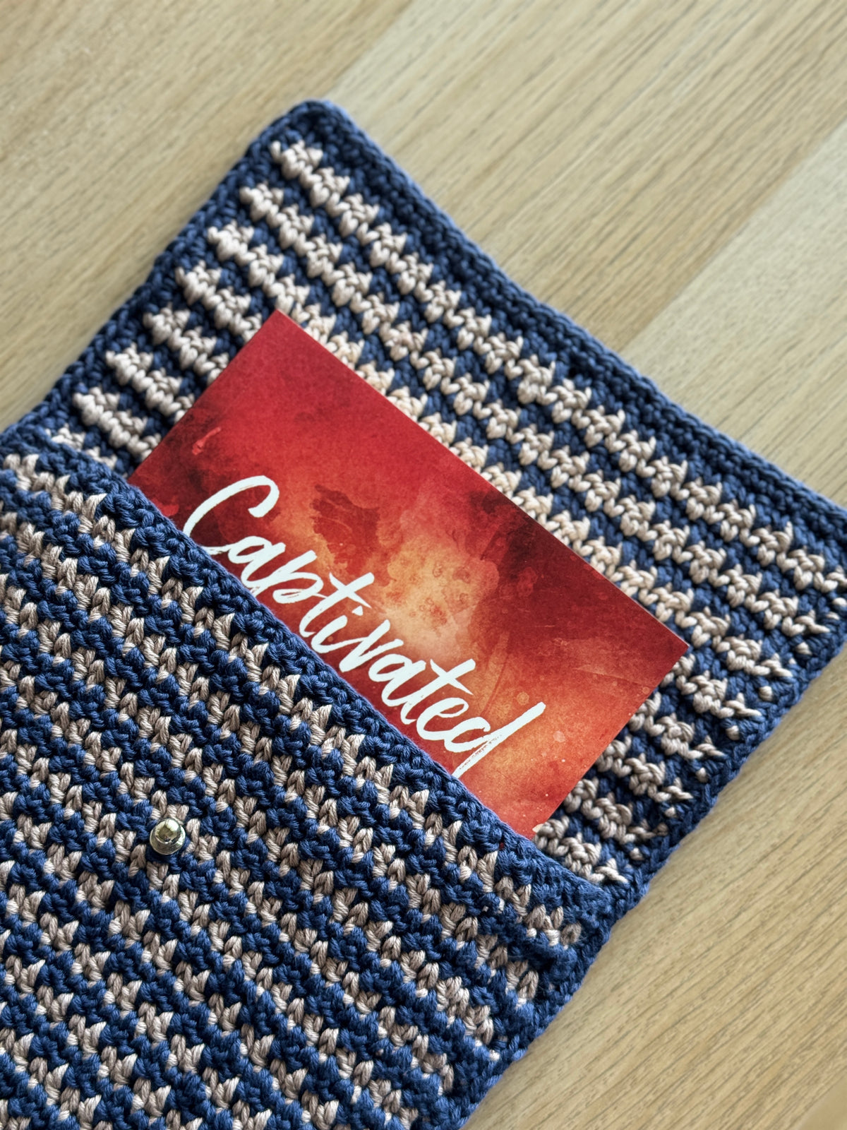 Book Sleeve | Handmade Crochet Book Accessary | Houndstooth Navy x Brown Ver. Cotton Yarn