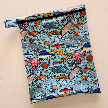 Medium Wet Bag in Colourful Fish Fabric