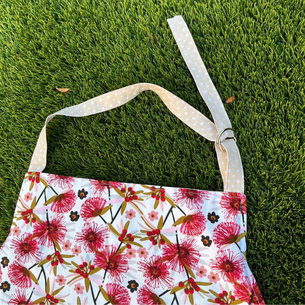 Handmade apron | adjustable straps | long waist ties | pocket | native flowers