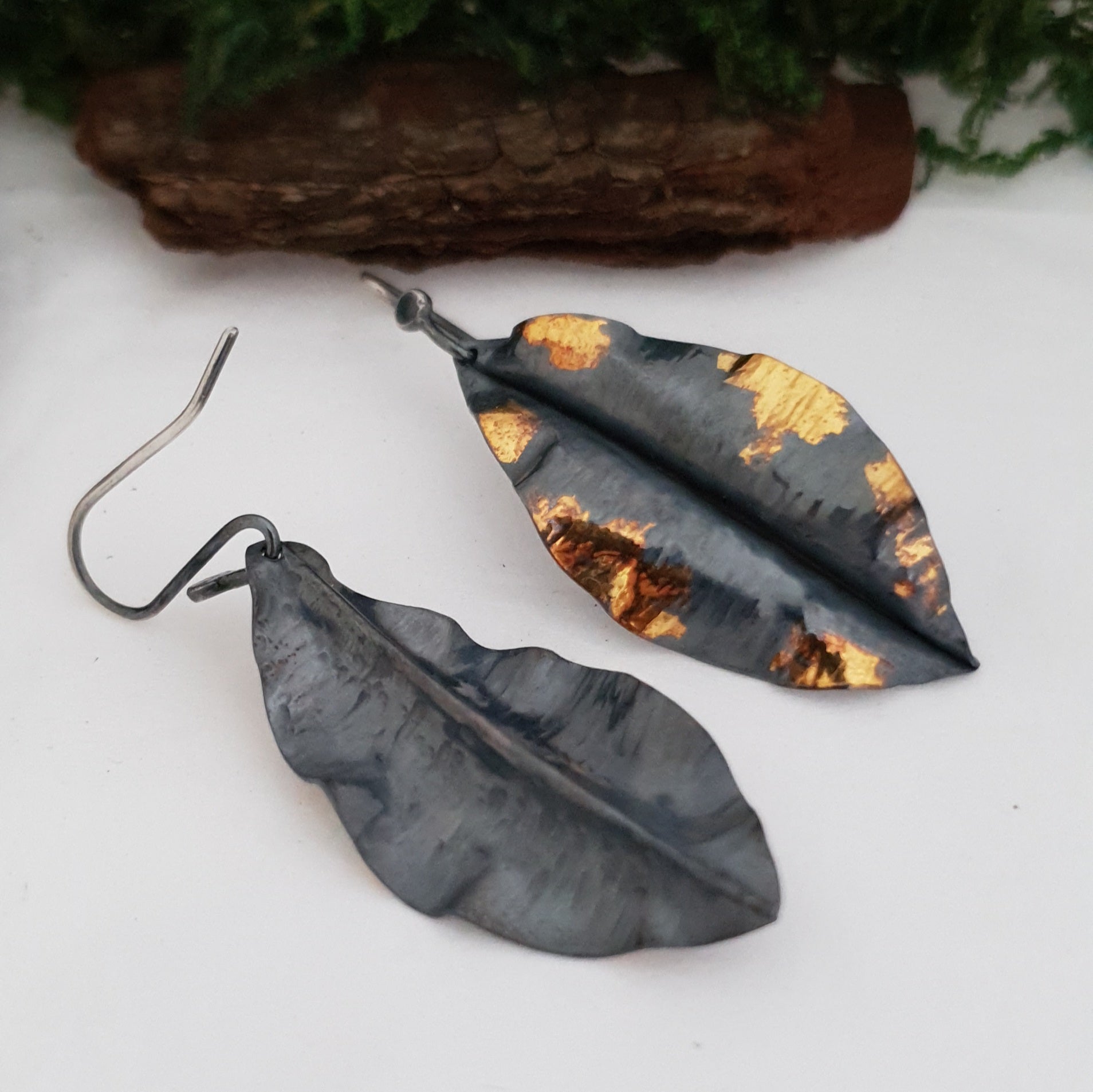 Gold & black leaves earrings