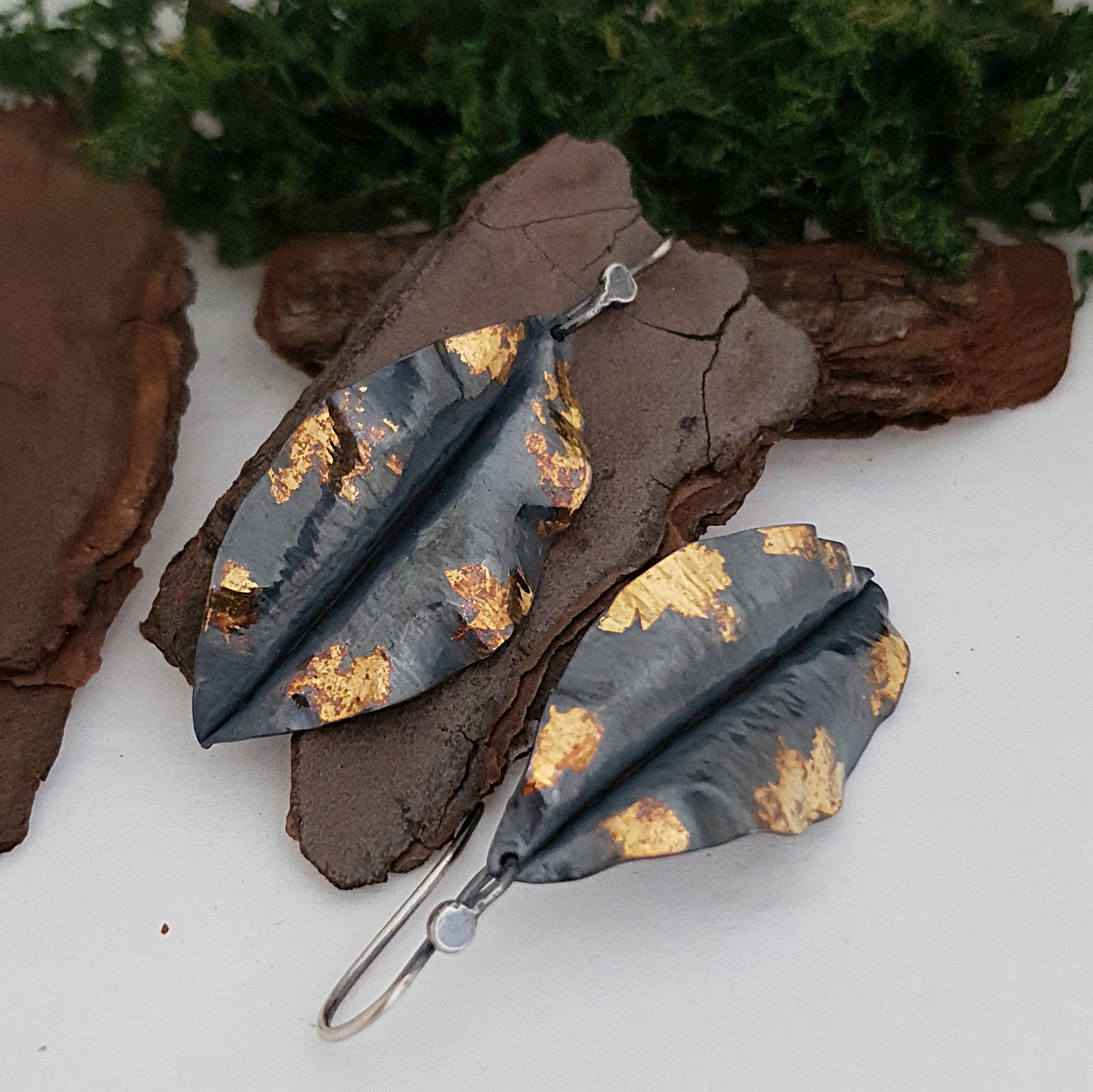 Gold & black leaves earrings