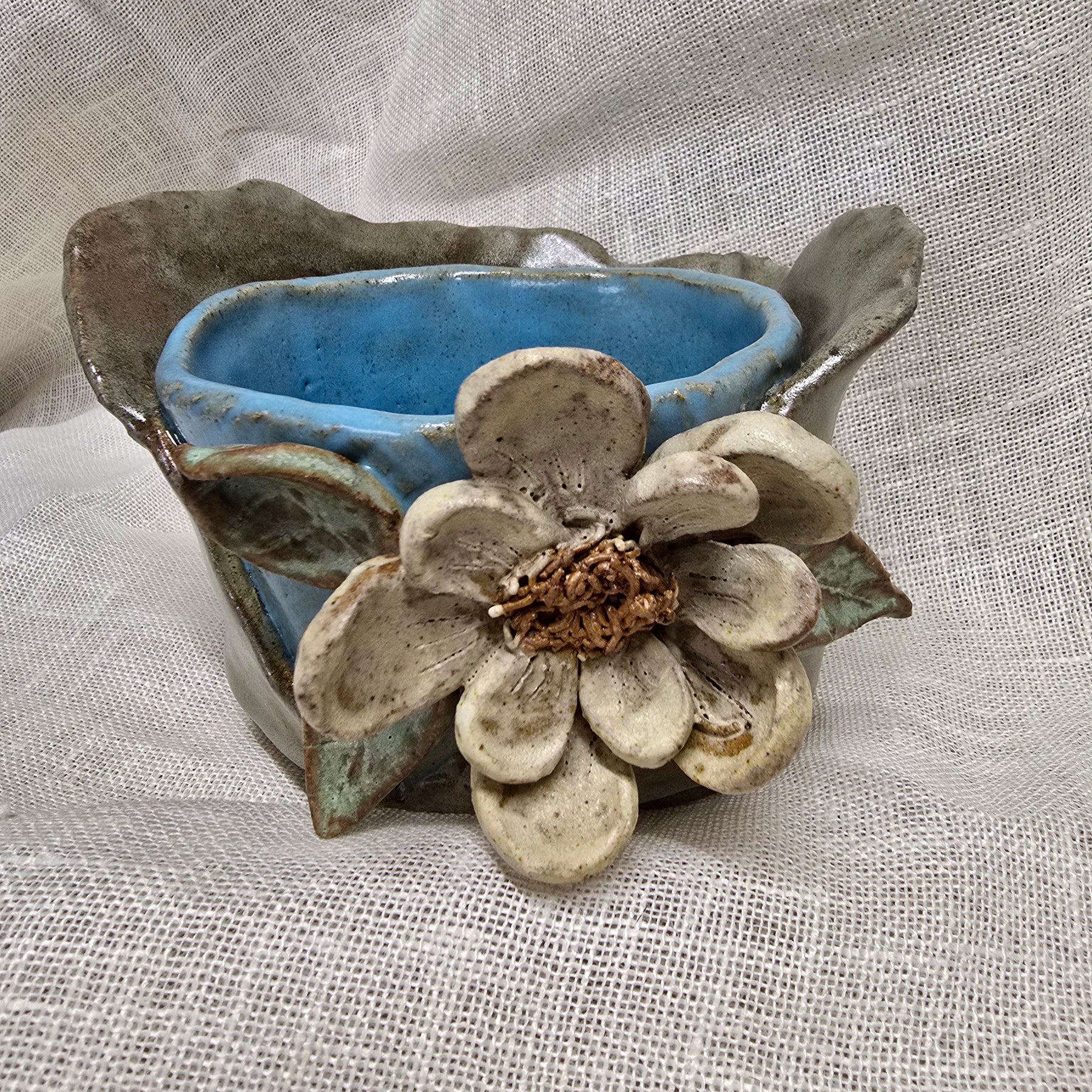 Flower bowl or trinket dish