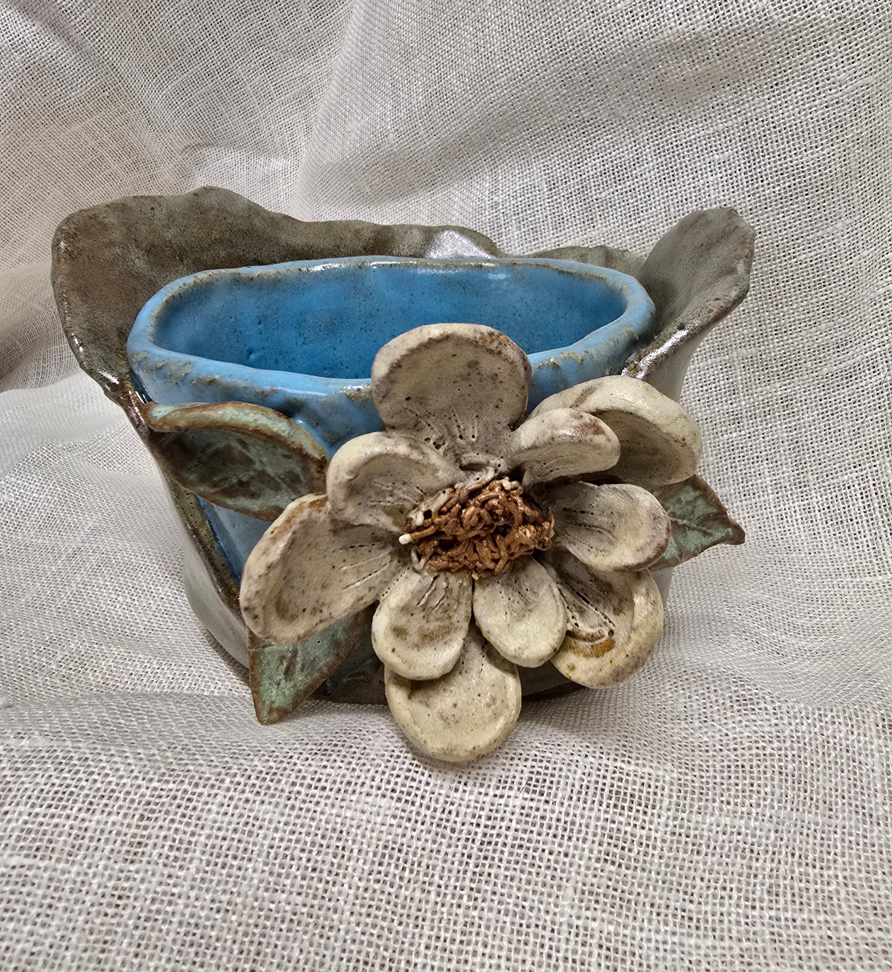 Flower bowl or trinket dish