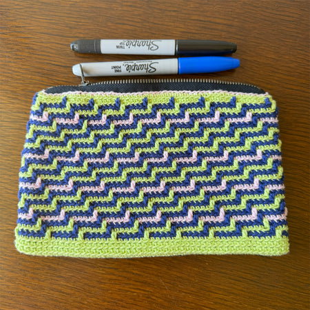 Crochet zipper pouch