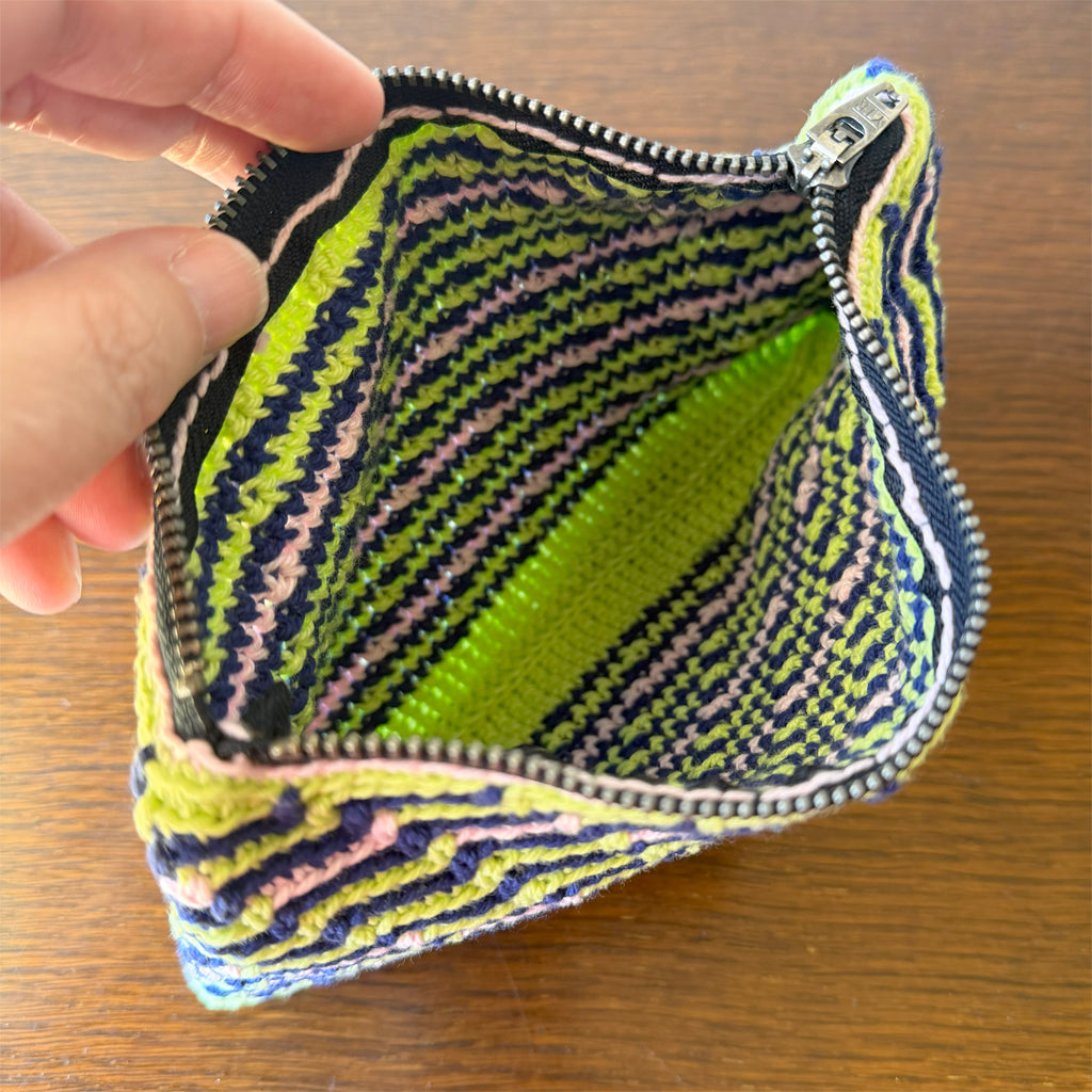 Crochet zipper pouch