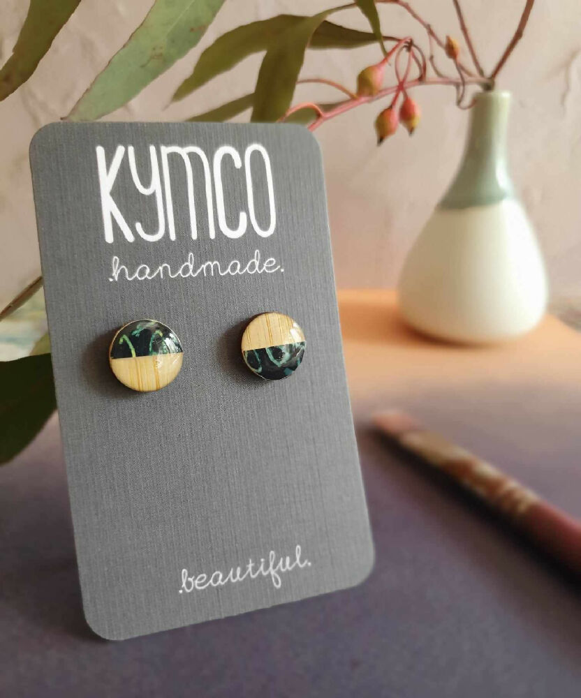 Midnight Rain. Circle studs - half pattern, half wood grain