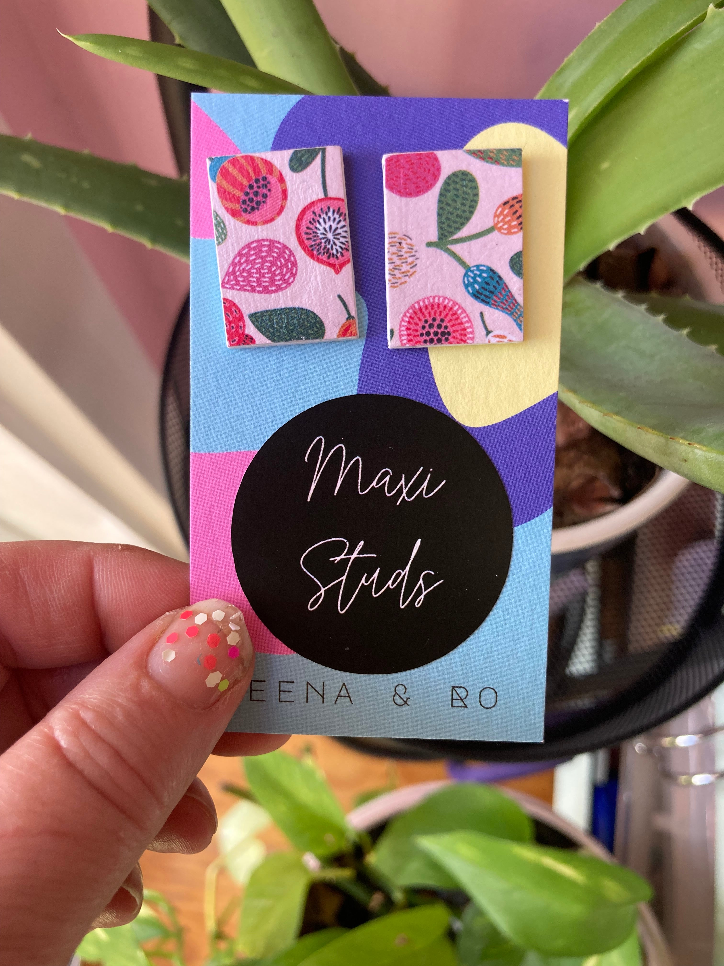 Botanical maxi studs