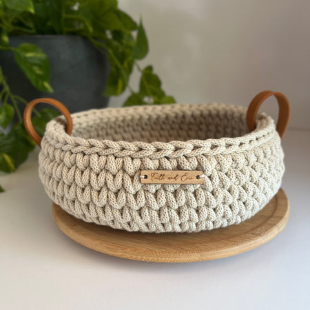 Crochet basket with handles - colour Pale Olive