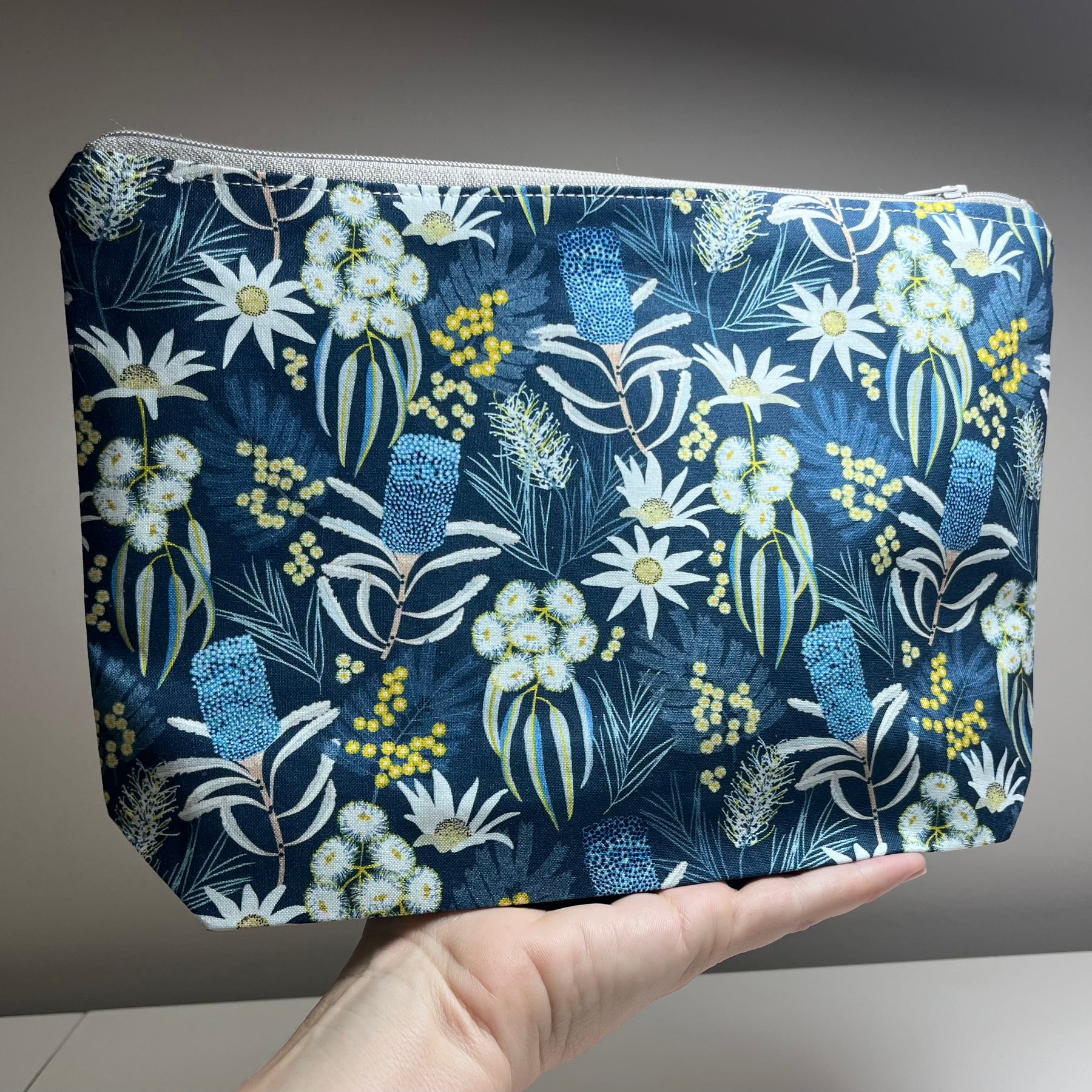 Blue Australian flowers toiletries bag