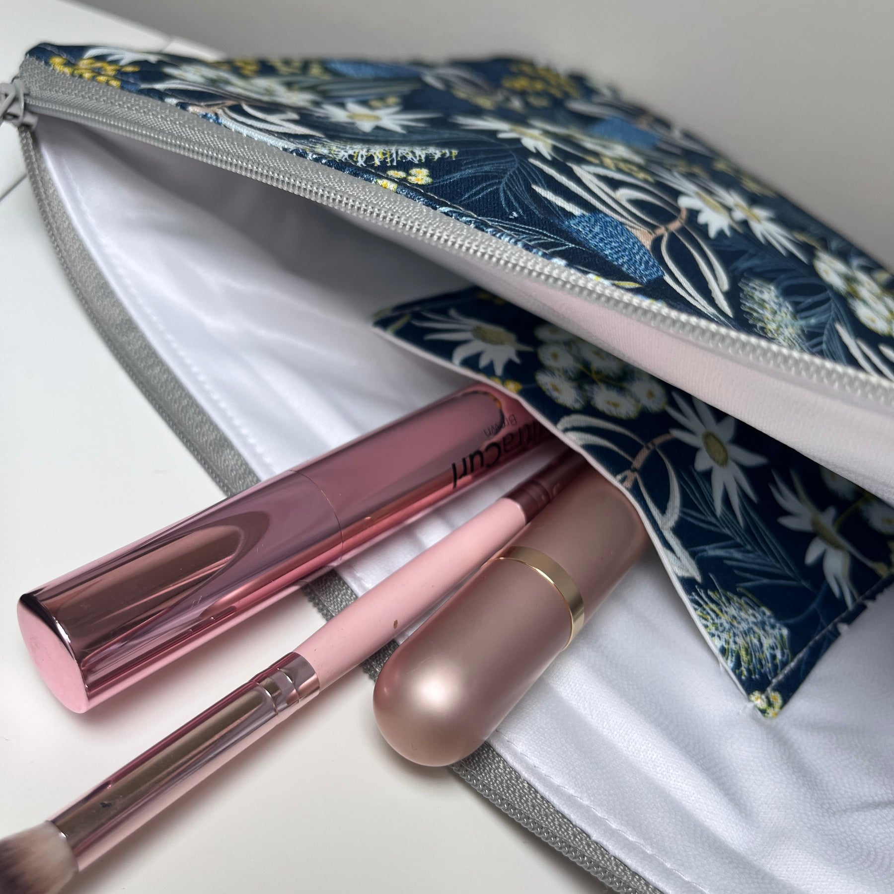 Blue Australian flowers toiletries bag