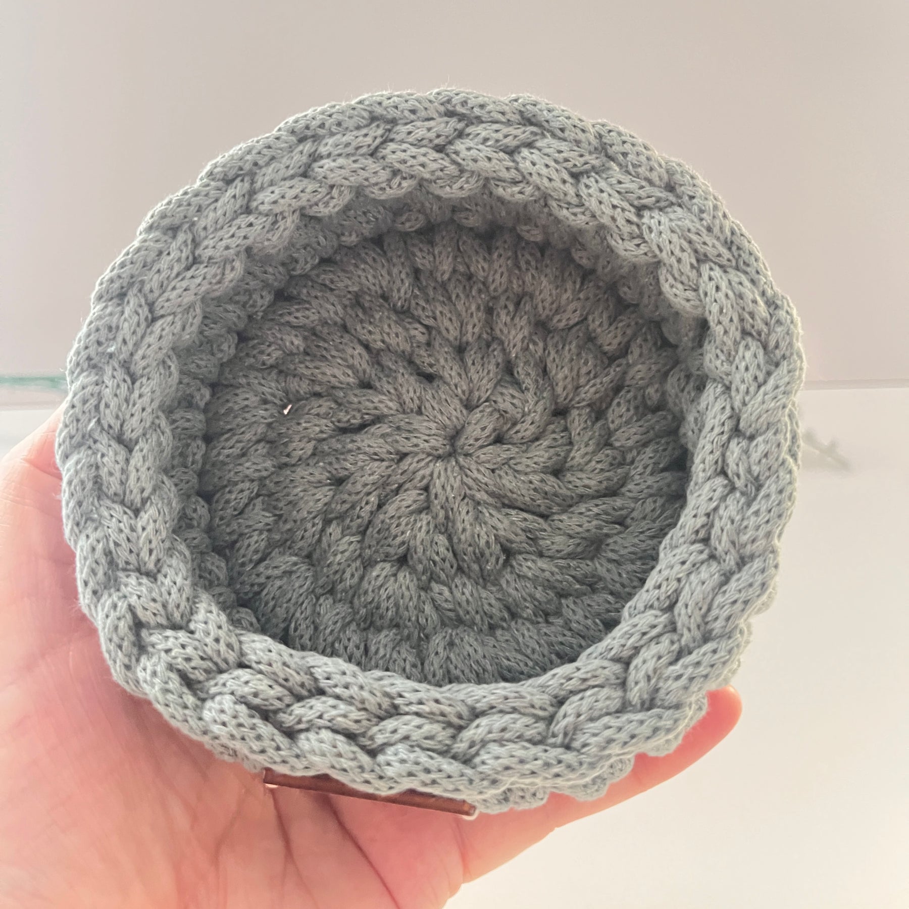 Mini basket - crocheted - colour laurel