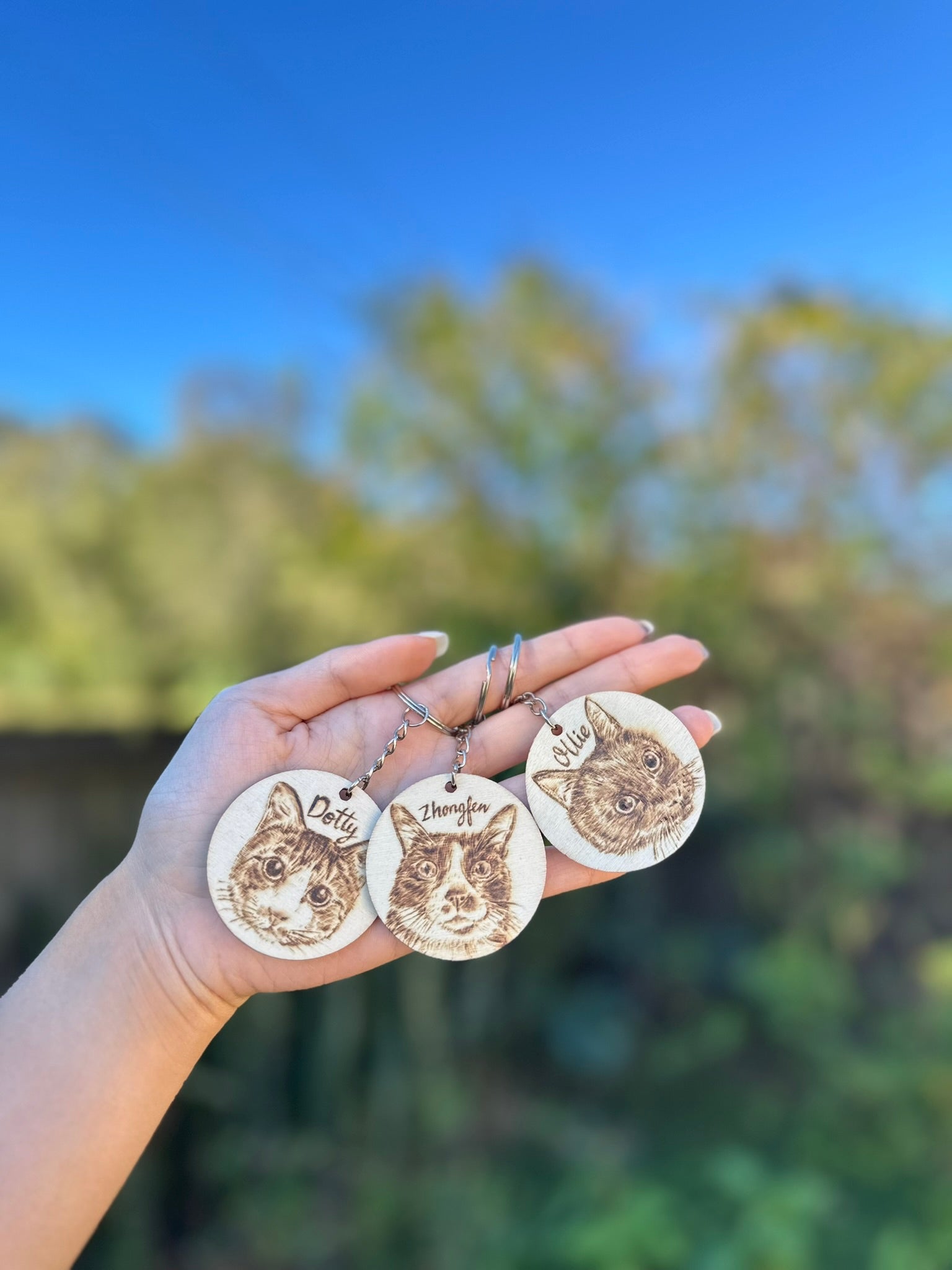 Custom Pet Portrait Key Ring – Handmade Pyrography on Wood