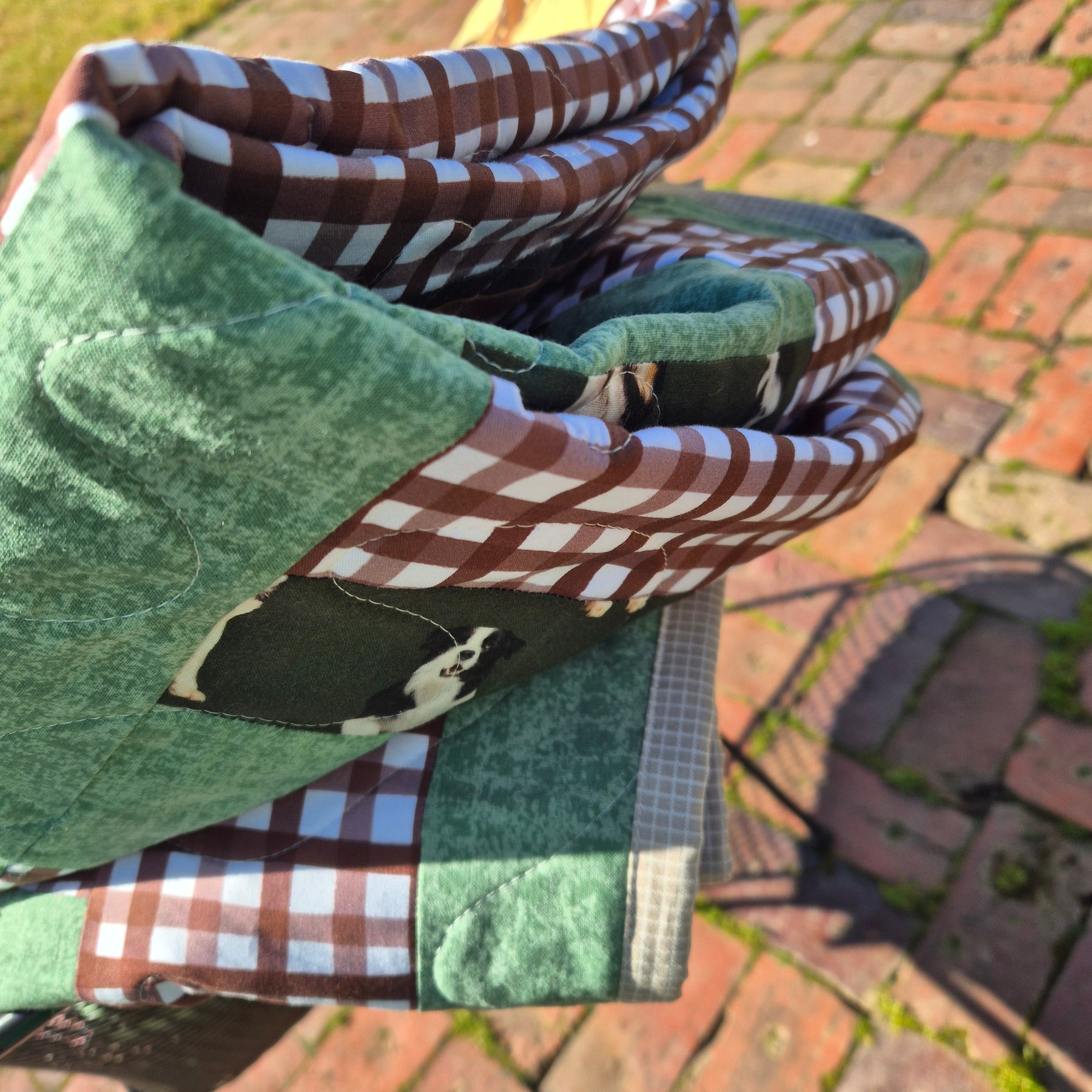 Muster time, Australian working dogs themed double bed sized quilt