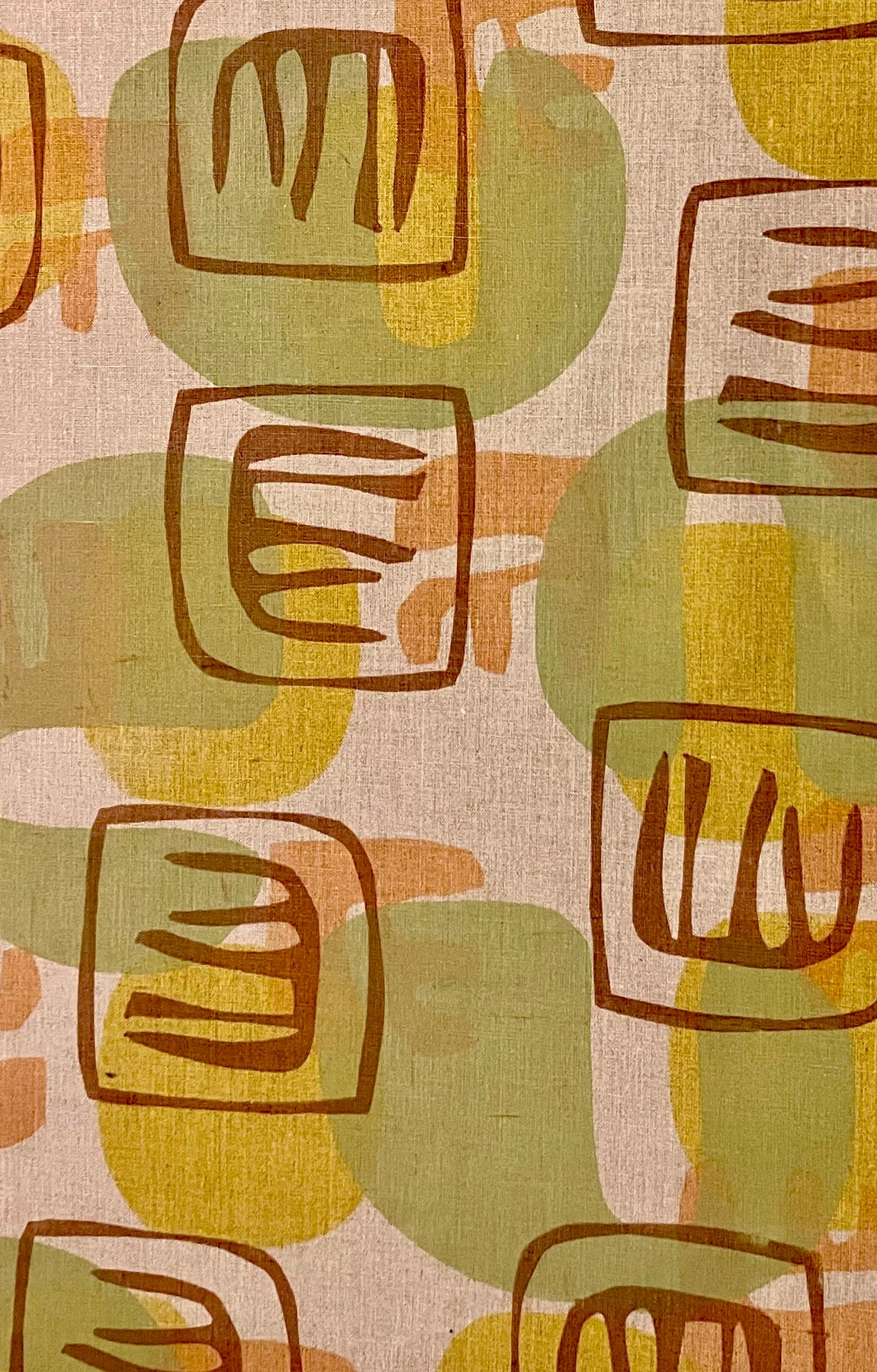 Table runner - bronze on olive motif