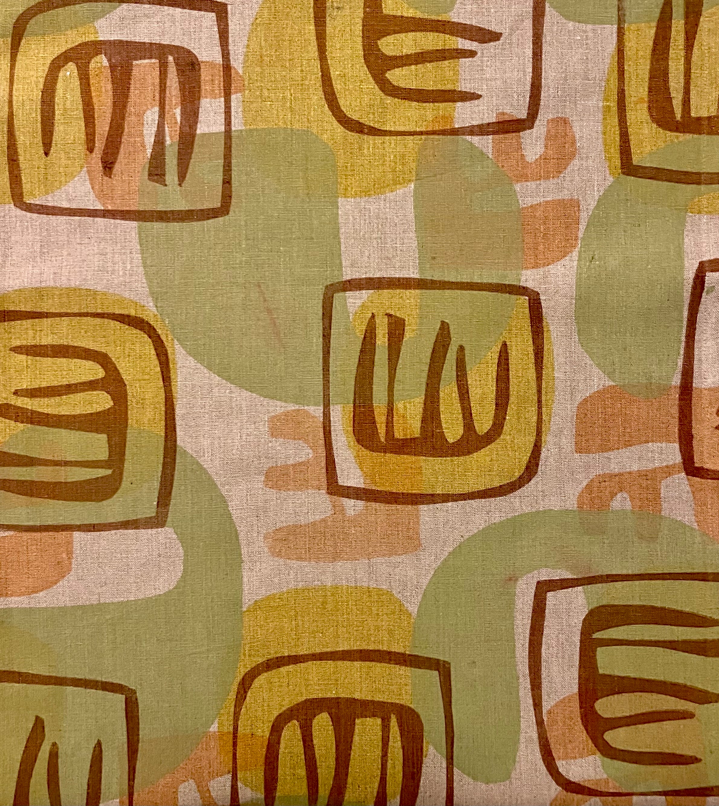 Table runner - bronze on olive motif