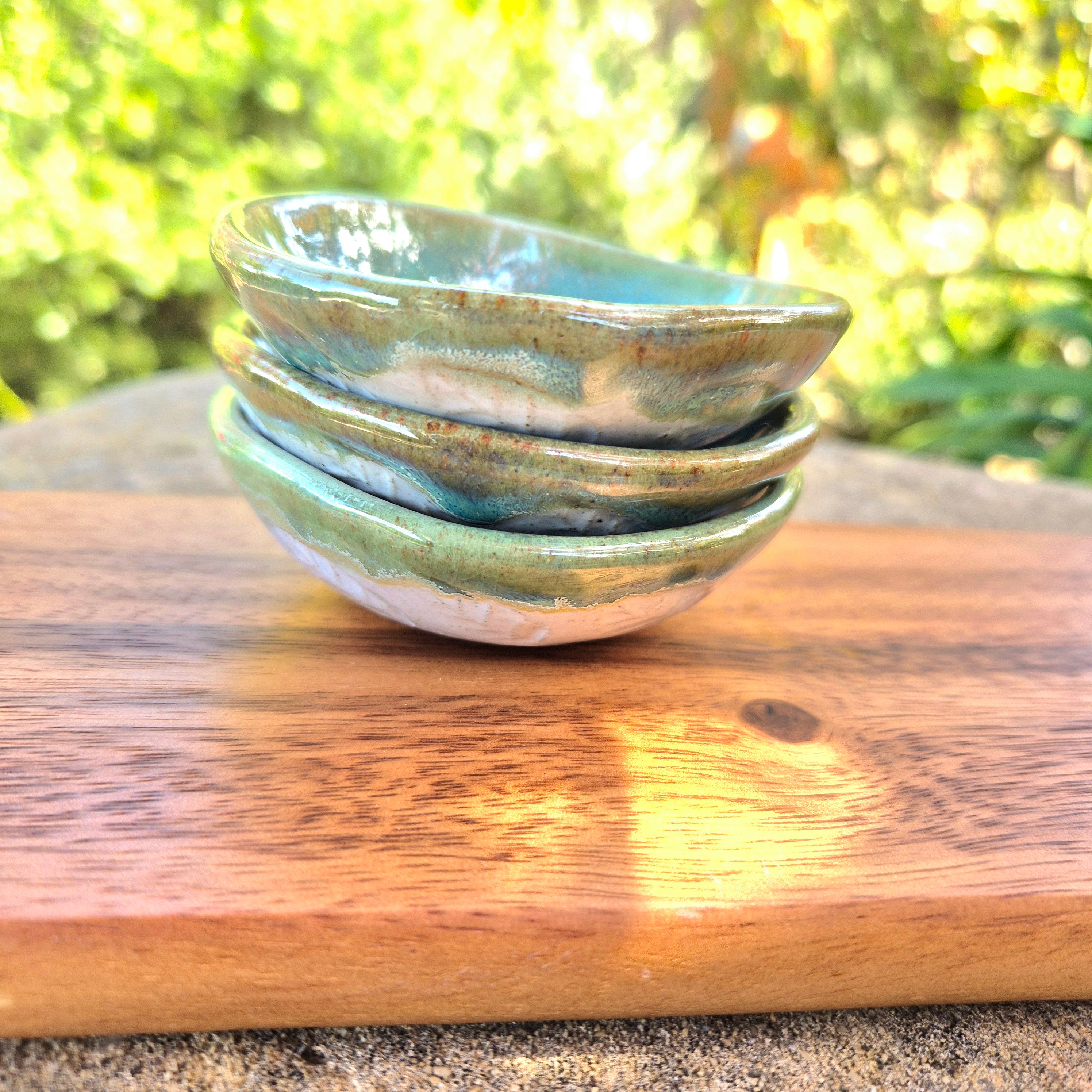 Ceramic serving dishes, Condiment plates