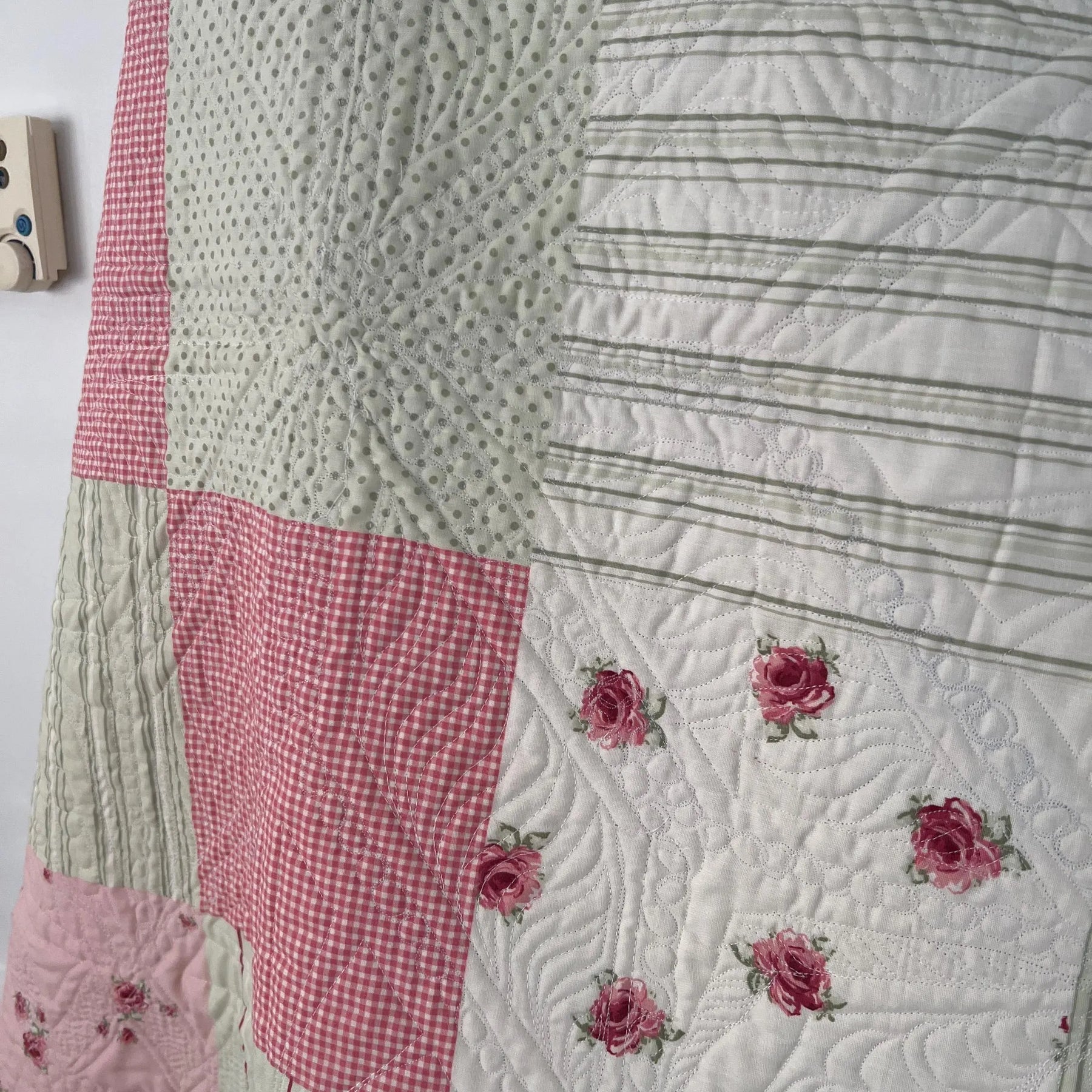 Handmade Cozy Easter Star Quilt: Spring Holiday Decor