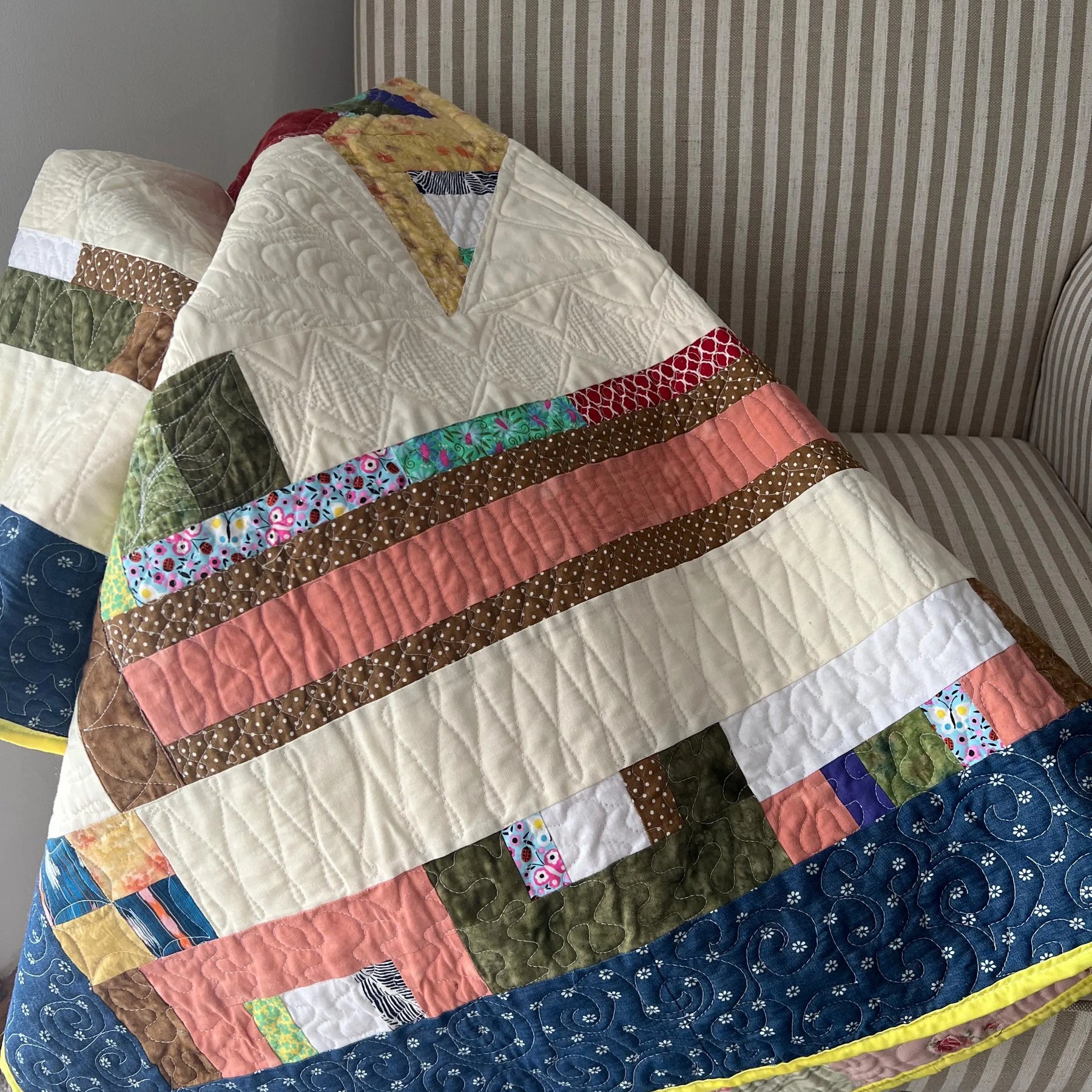 Handmade Cozy Easter Star Quilt: Spring Holiday Decor