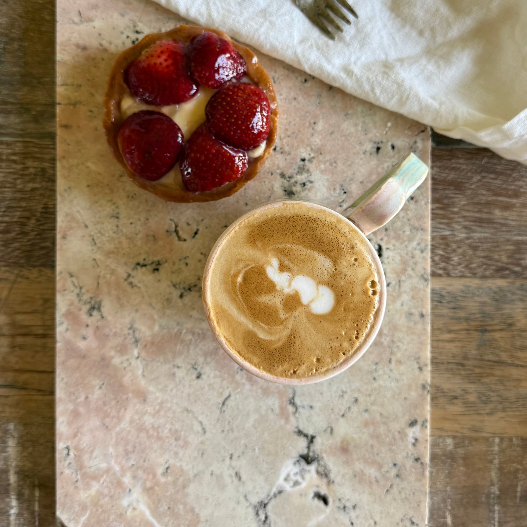 Mi Amore Mug  | Heart Shaped Handle Cup