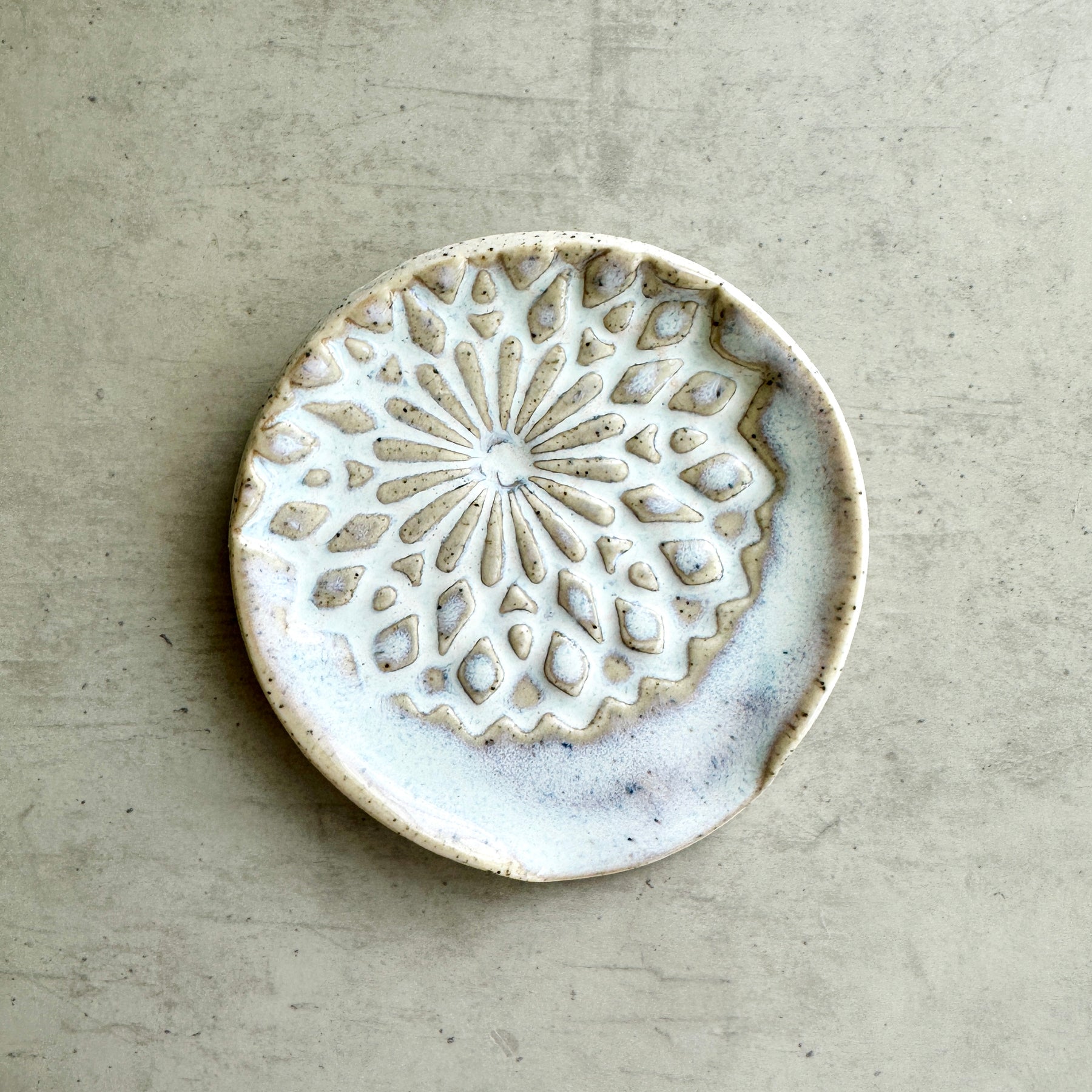 'BEST TEAS' TEABAG RESTS I White Speckled Clay