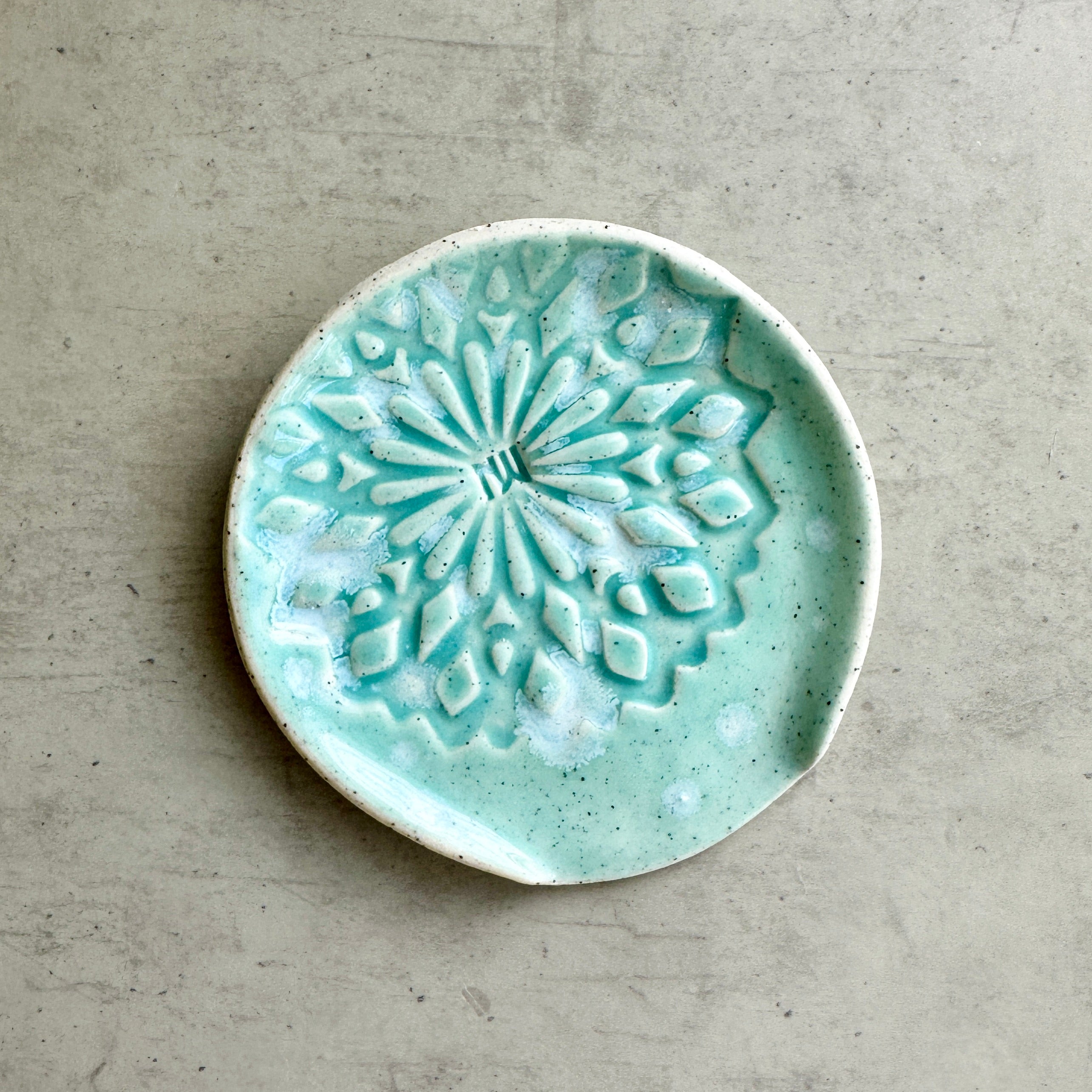 'BEST TEAS' TEABAG RESTS I White Speckled Clay