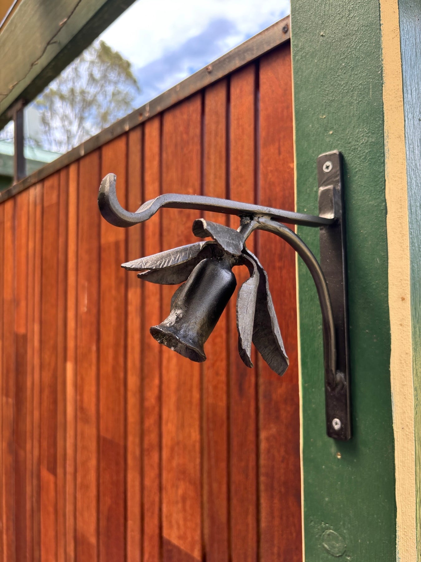 Daffodil Plant Hanger Hook BRacket