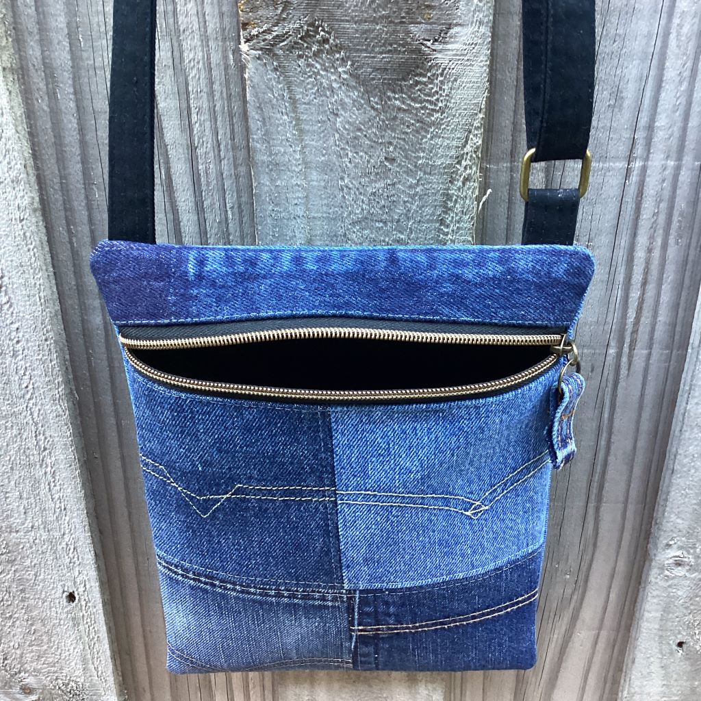 Upcycled Denim Crossbody Bag – Pockets
