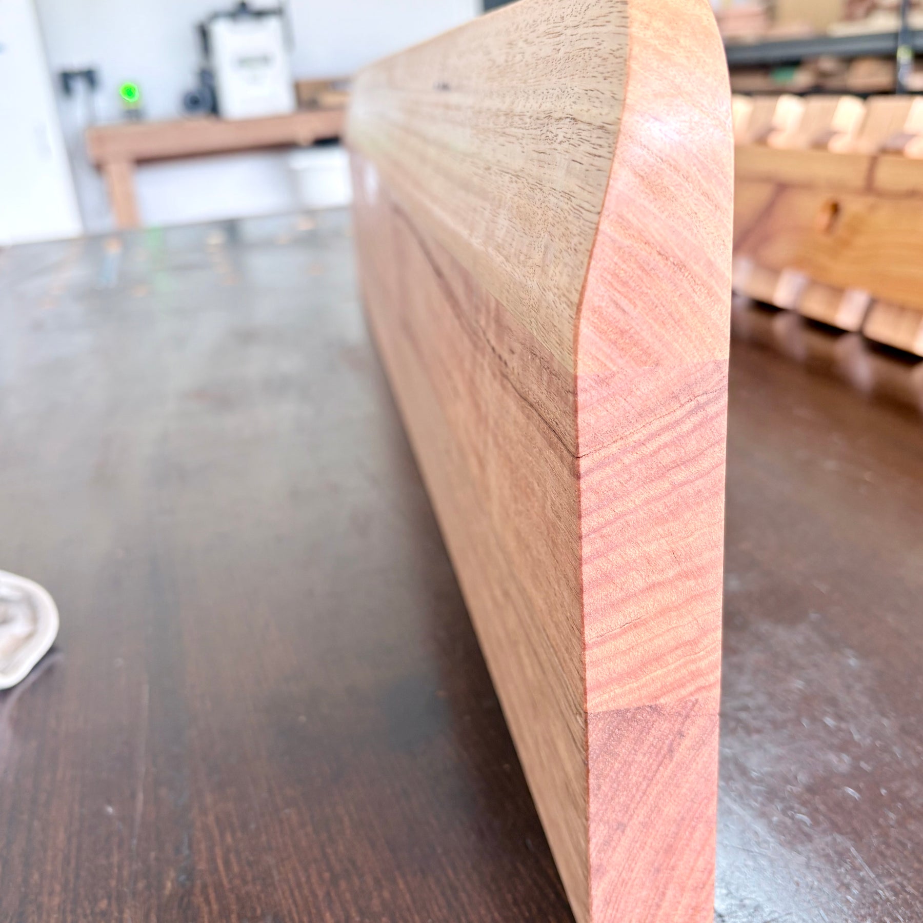 Tasmanian oak Floating shelf 900mm