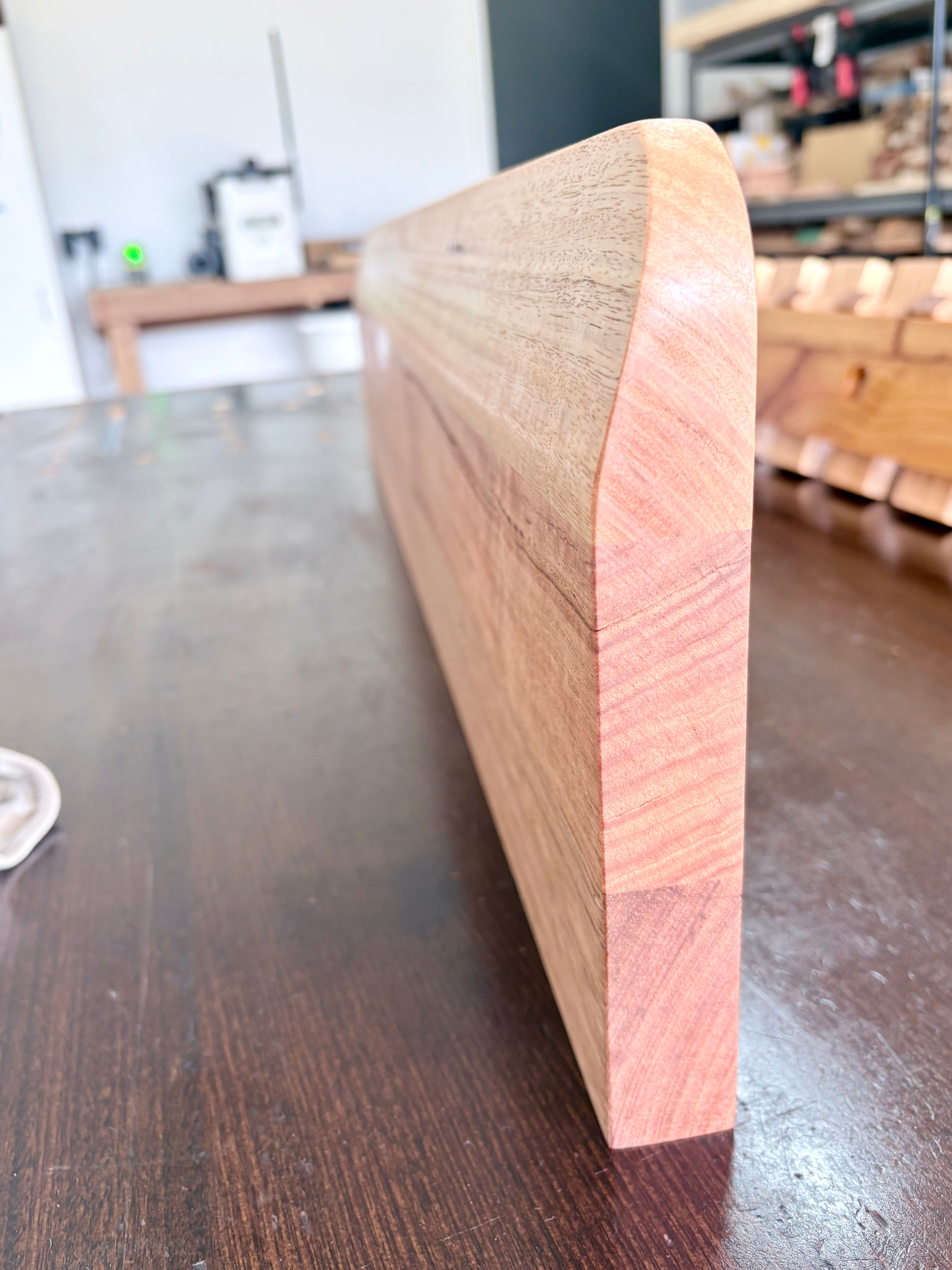 Tasmanian oak Floating shelf 900mm