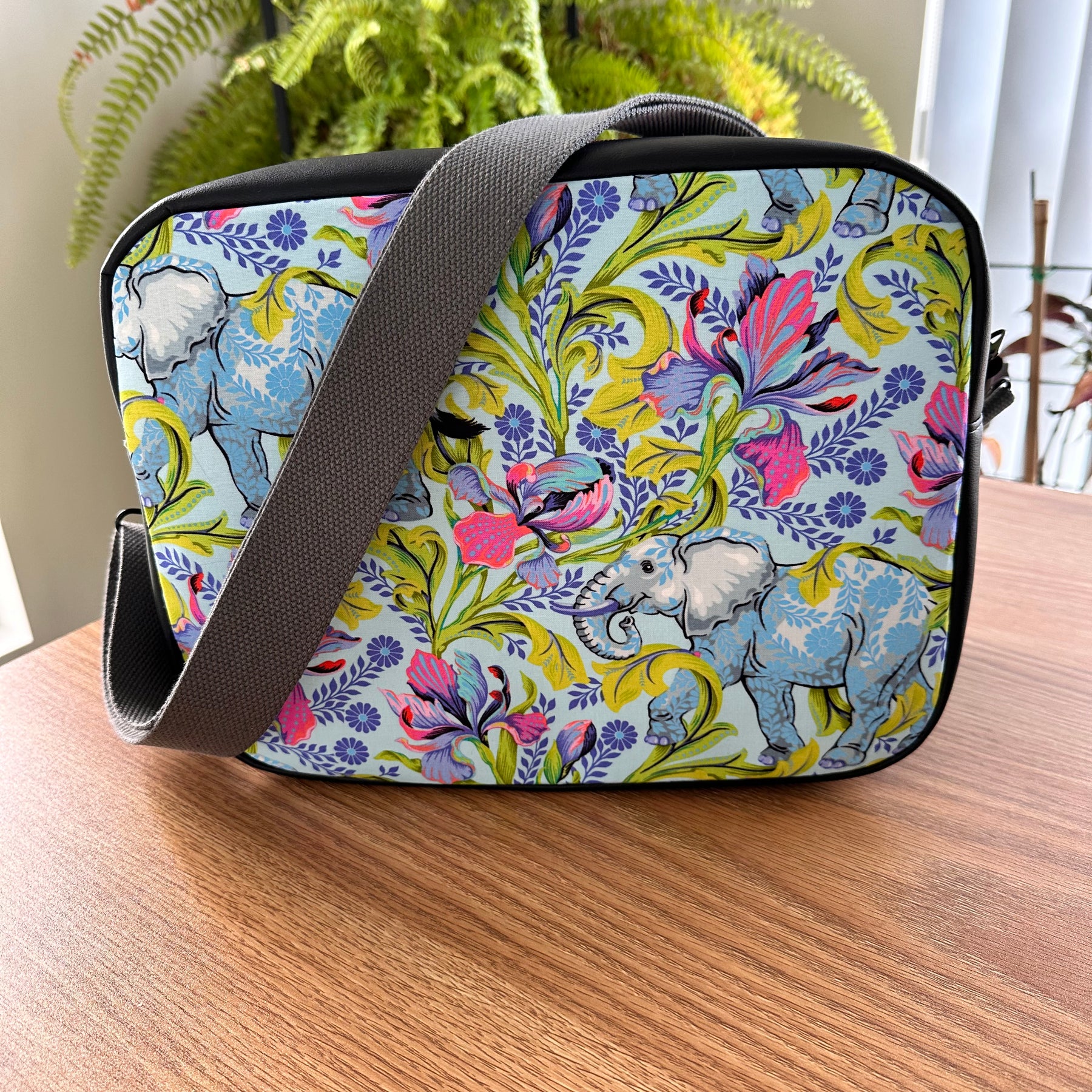 Mila Monster Bag