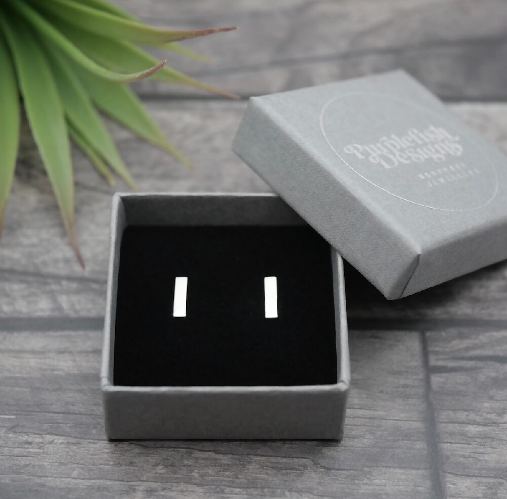 silver bar studs long gift box sml