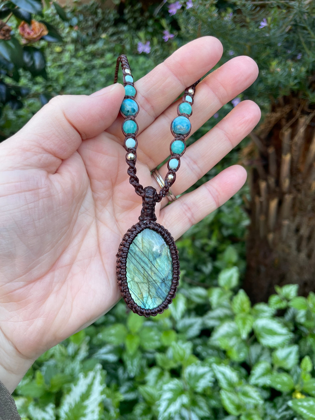 Labradorite Pendant, Macrame necklace boho style, adjustable