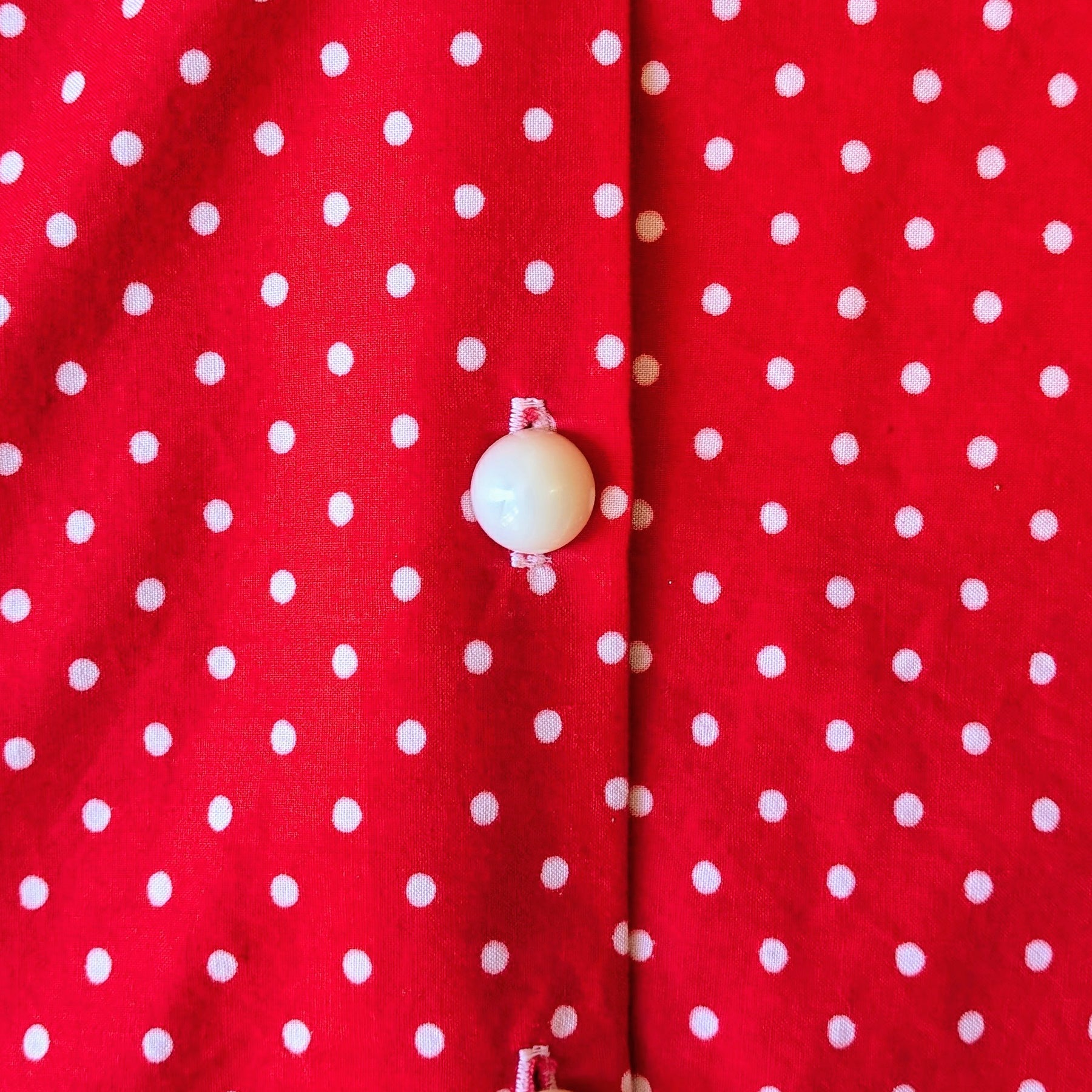 Upcycled Cotton Polka Dot Crop Button-up Shirt (Red & White / Size L)