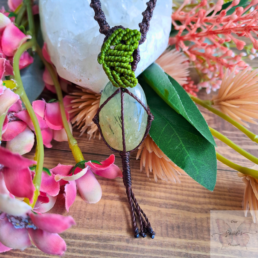 Prehnite Micro Macramé Necklace