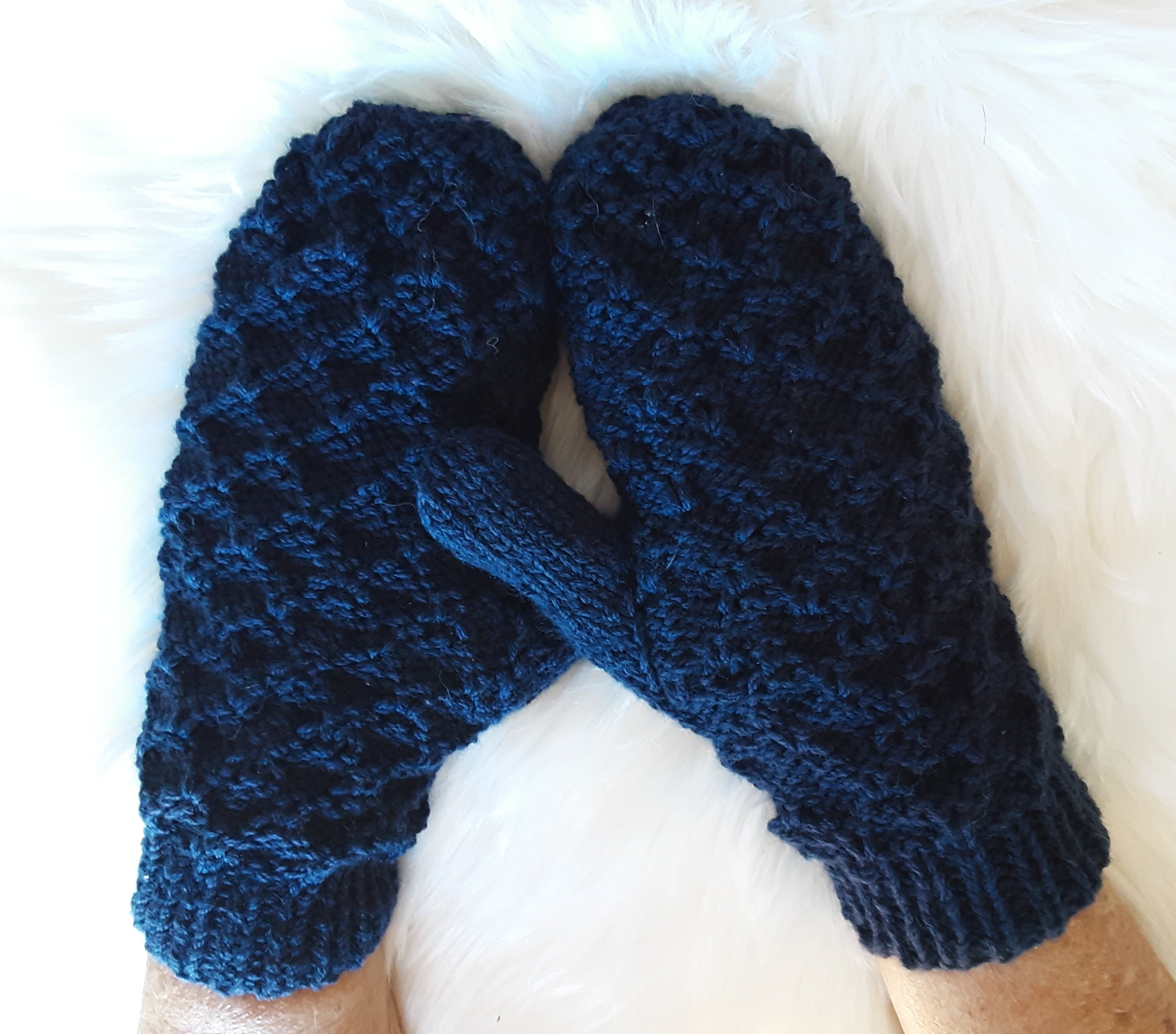 Handknitted fingerless mittens/gloves