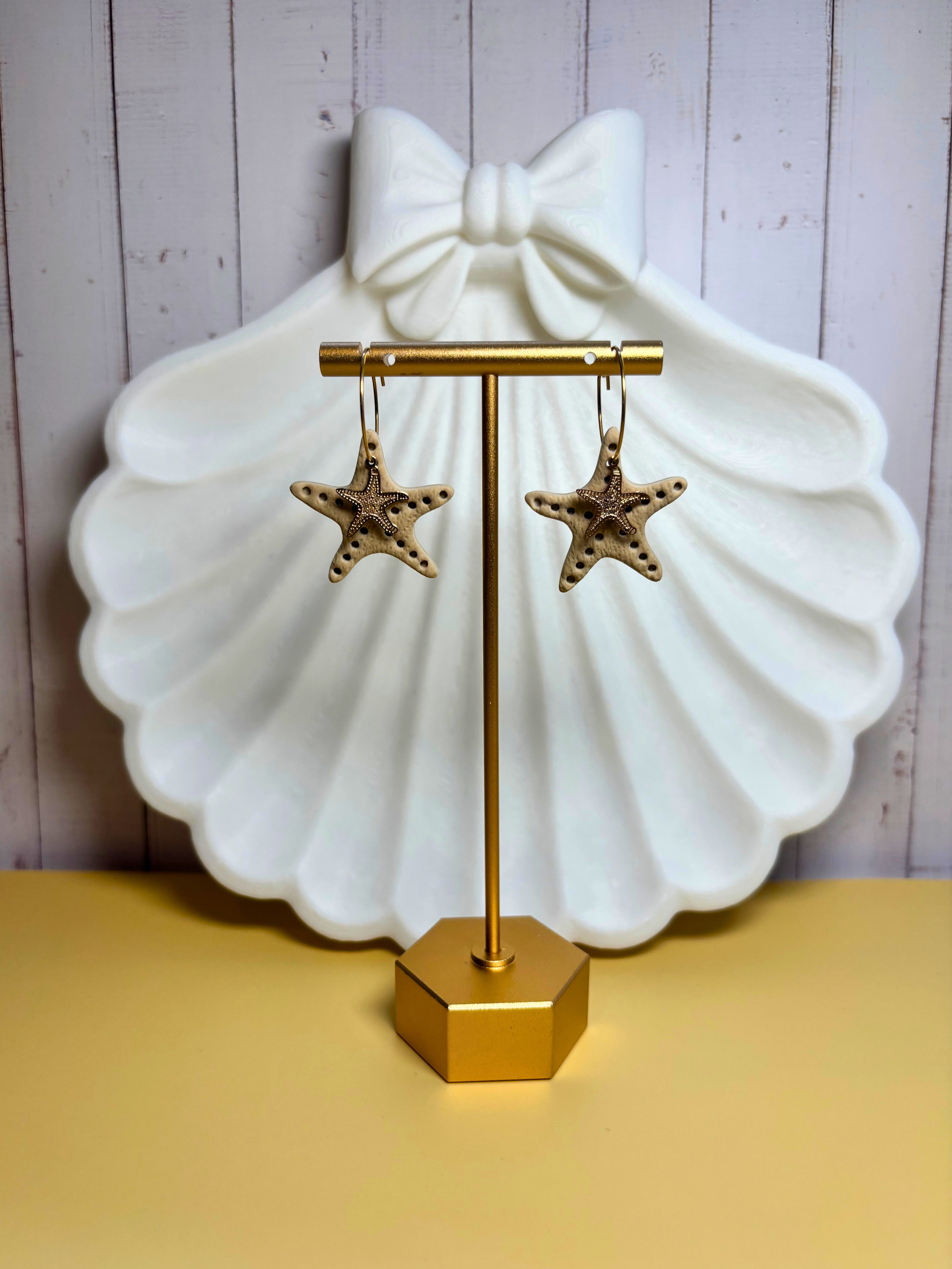 Seaside Stories | Starfish Hoop Earrings