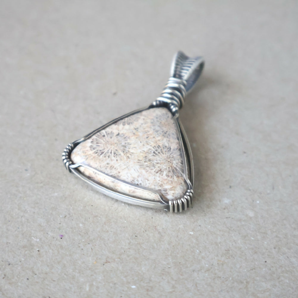 PJS05023_04_FossilCoralPendant_C