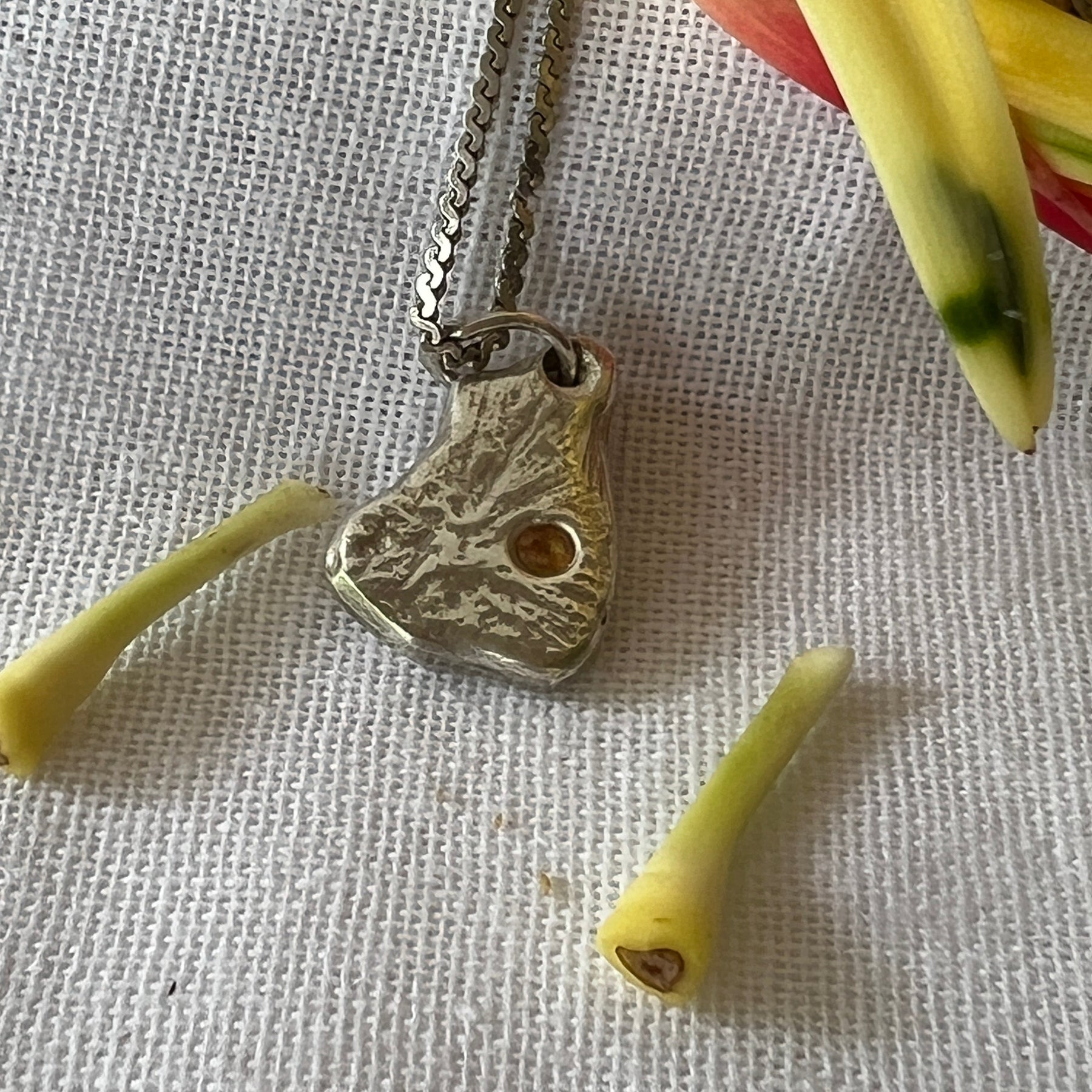 “Lake Boga” - Pendant with Tangerine sapphire