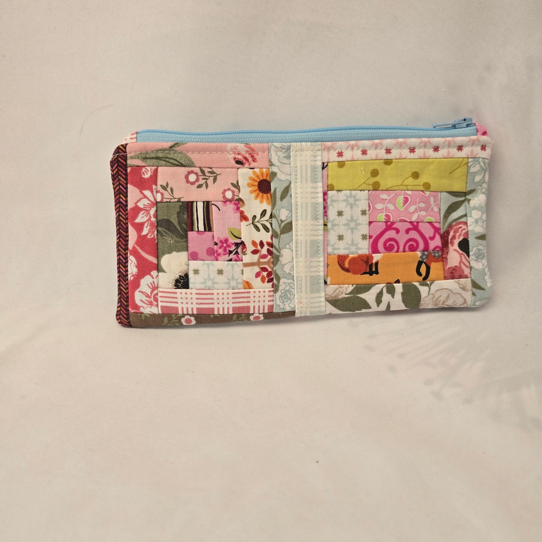 Handmade | Small | Scrappy | Zippered pouch