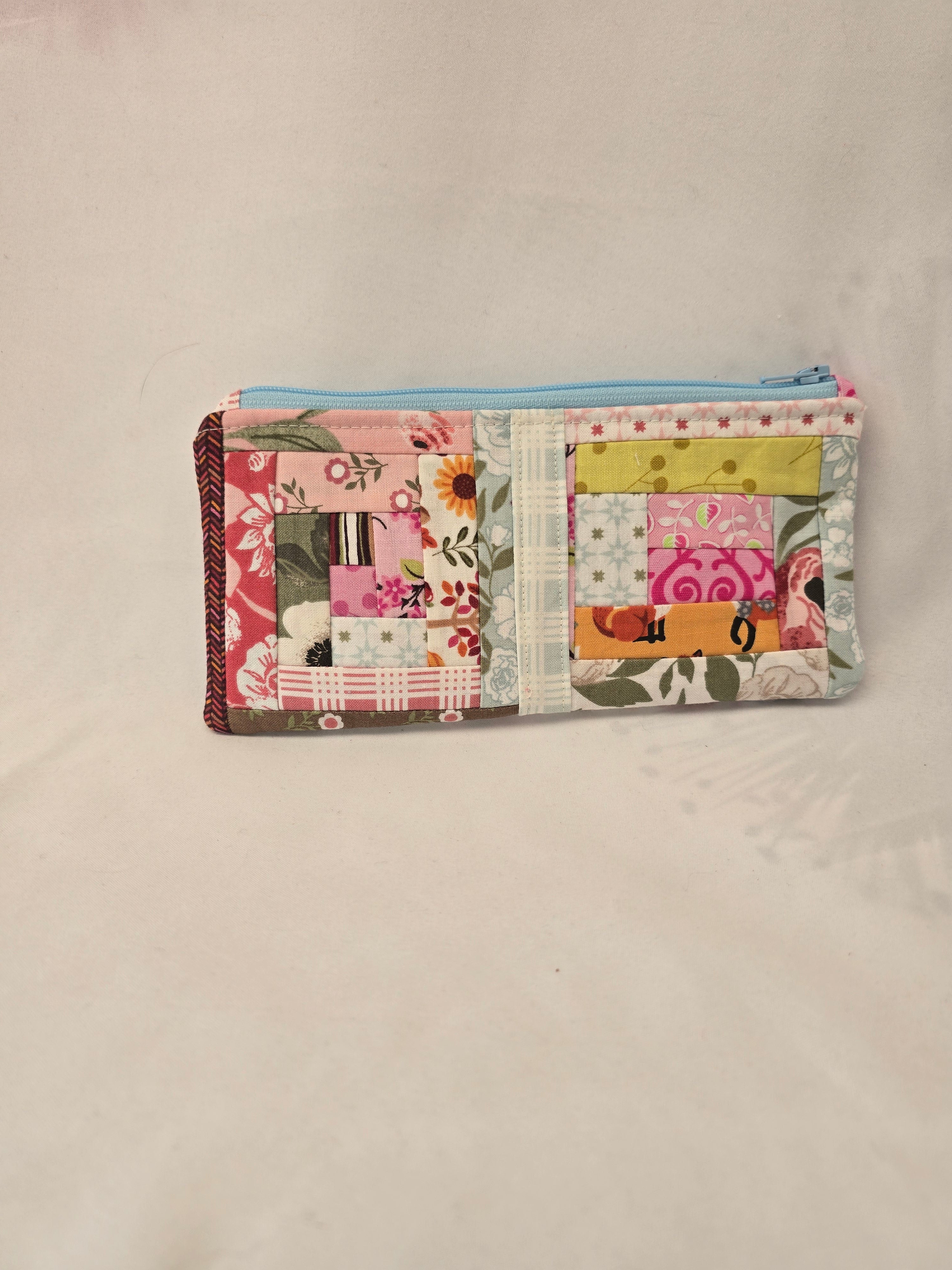 Handmade | Small | Scrappy | Zippered pouch
