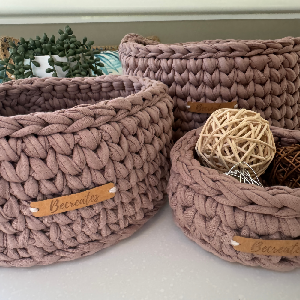 Becreates | XLarge Handmade Basket with handles | Chocolate