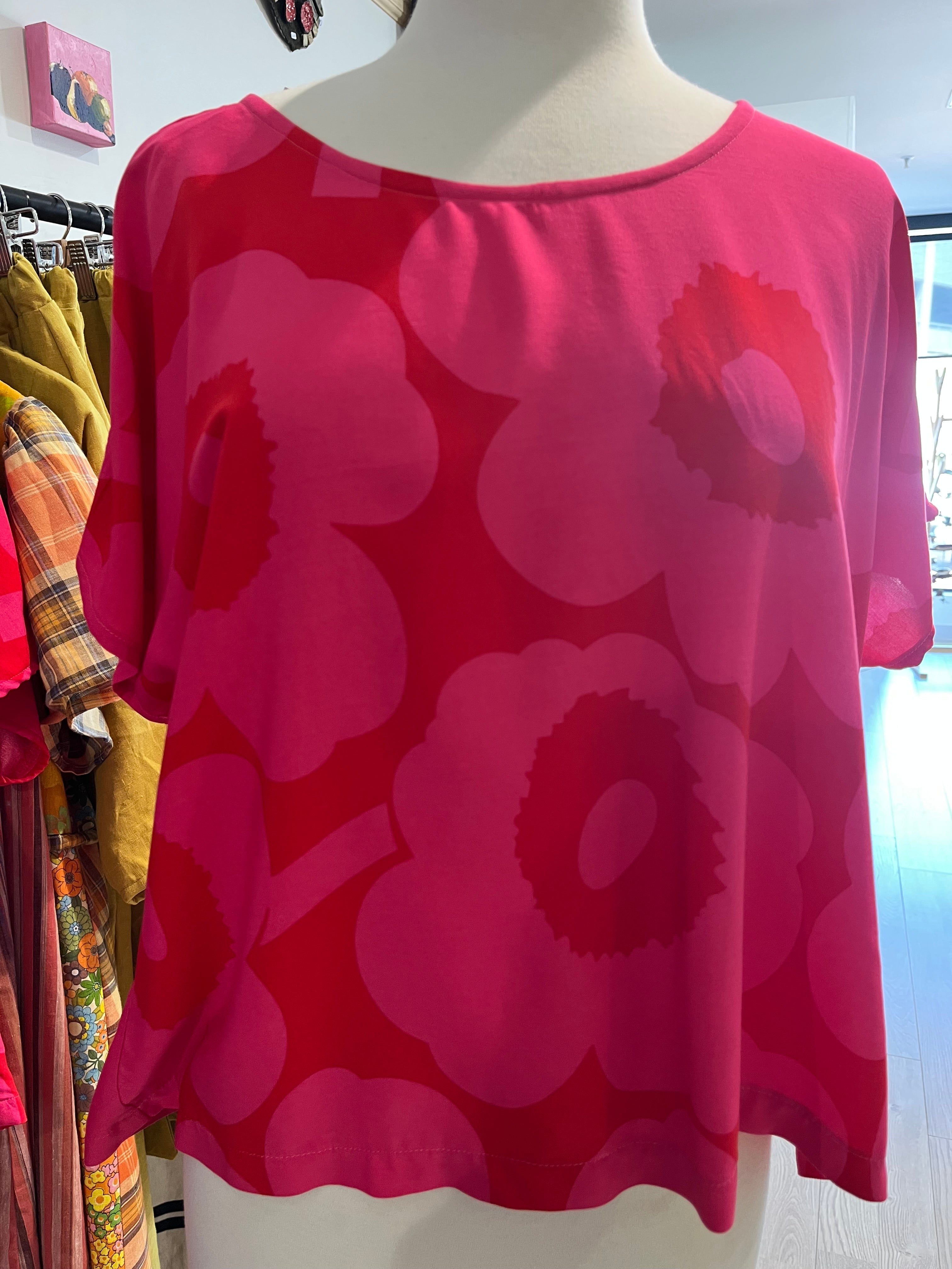 gorgeous red and pink daisy rayon top - large 12-14 - violetclothing - free postage