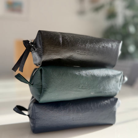 Men’s toiletries bag