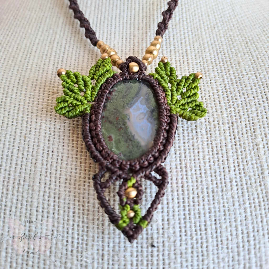 Moss Agate Micromacrame Necklace