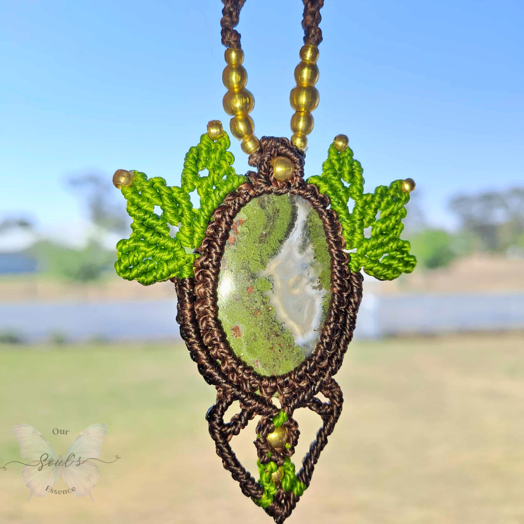 Moss Agate Micromacrame Necklace