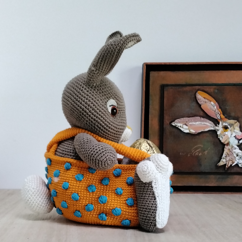 Orange-Easter-Bunny-Basket-right-Australian-made-watch-the-birdy-crochet