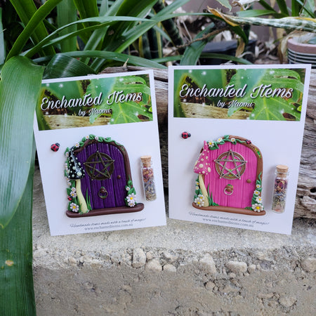 Hand Sculpted Mini Witchy Fairy Door – Available in Multiple Colours 🧙‍♀️