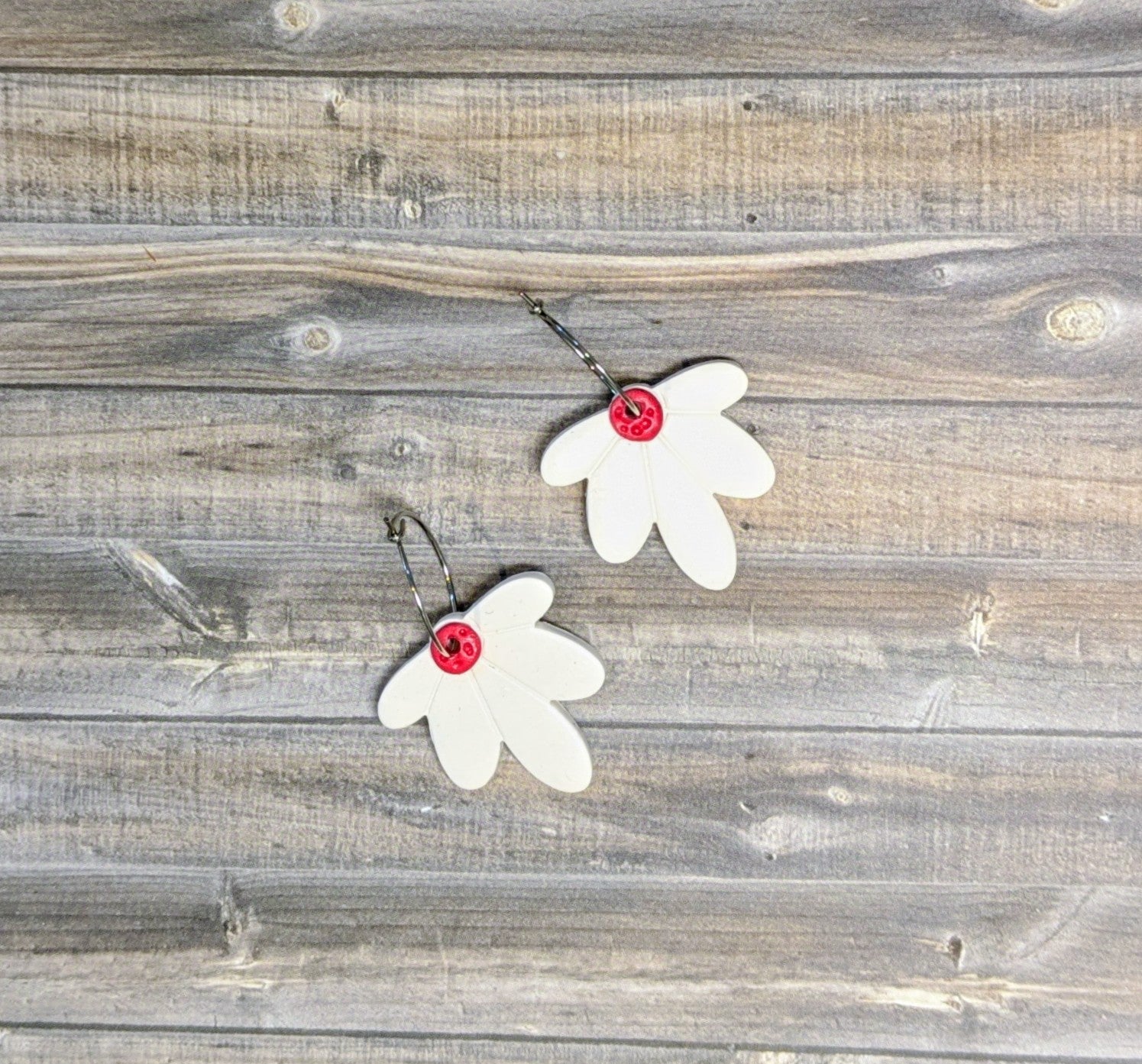 Flower drop earrings