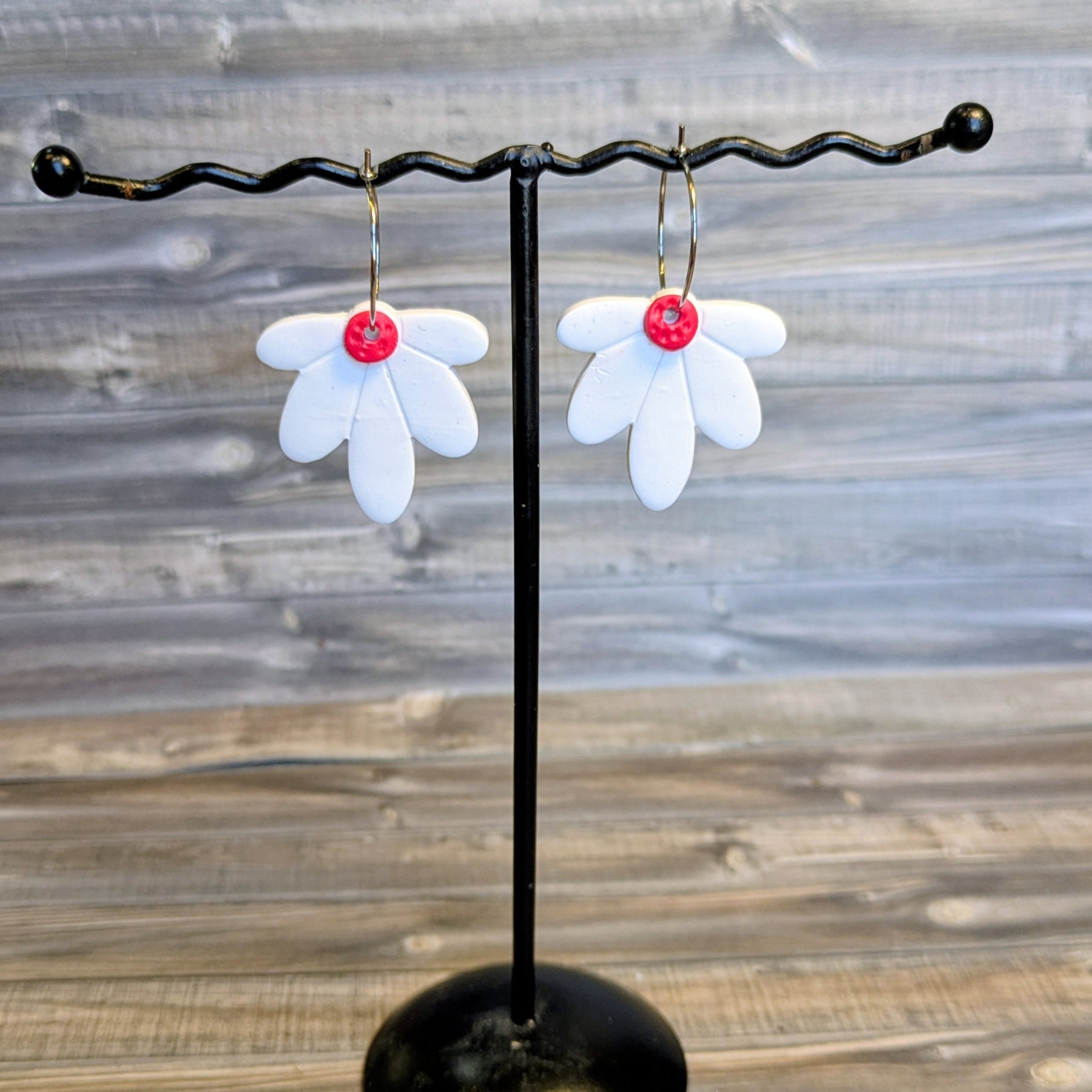 Flower drop earrings